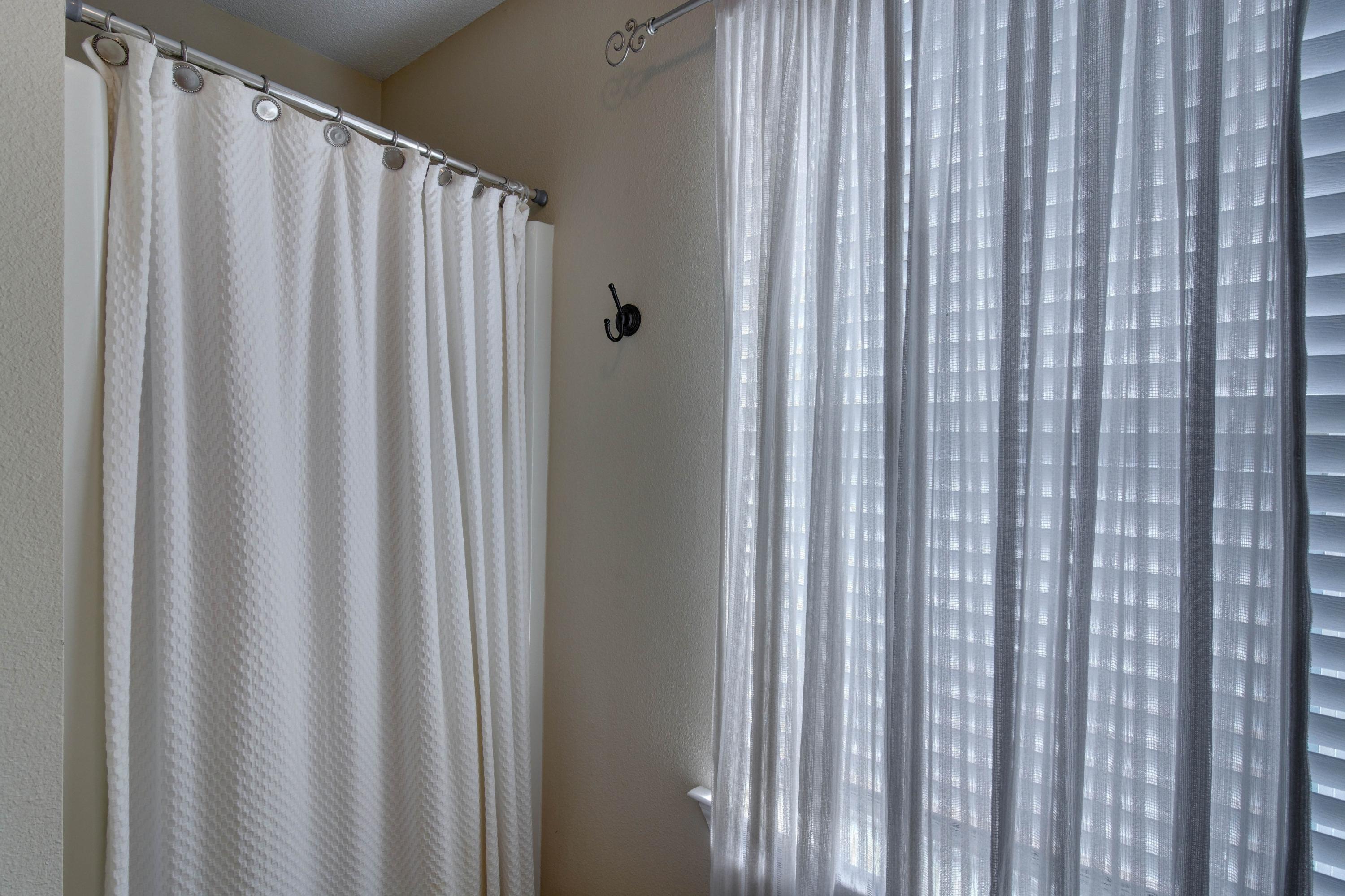 EMERALD VILLAGE S/D - Residential