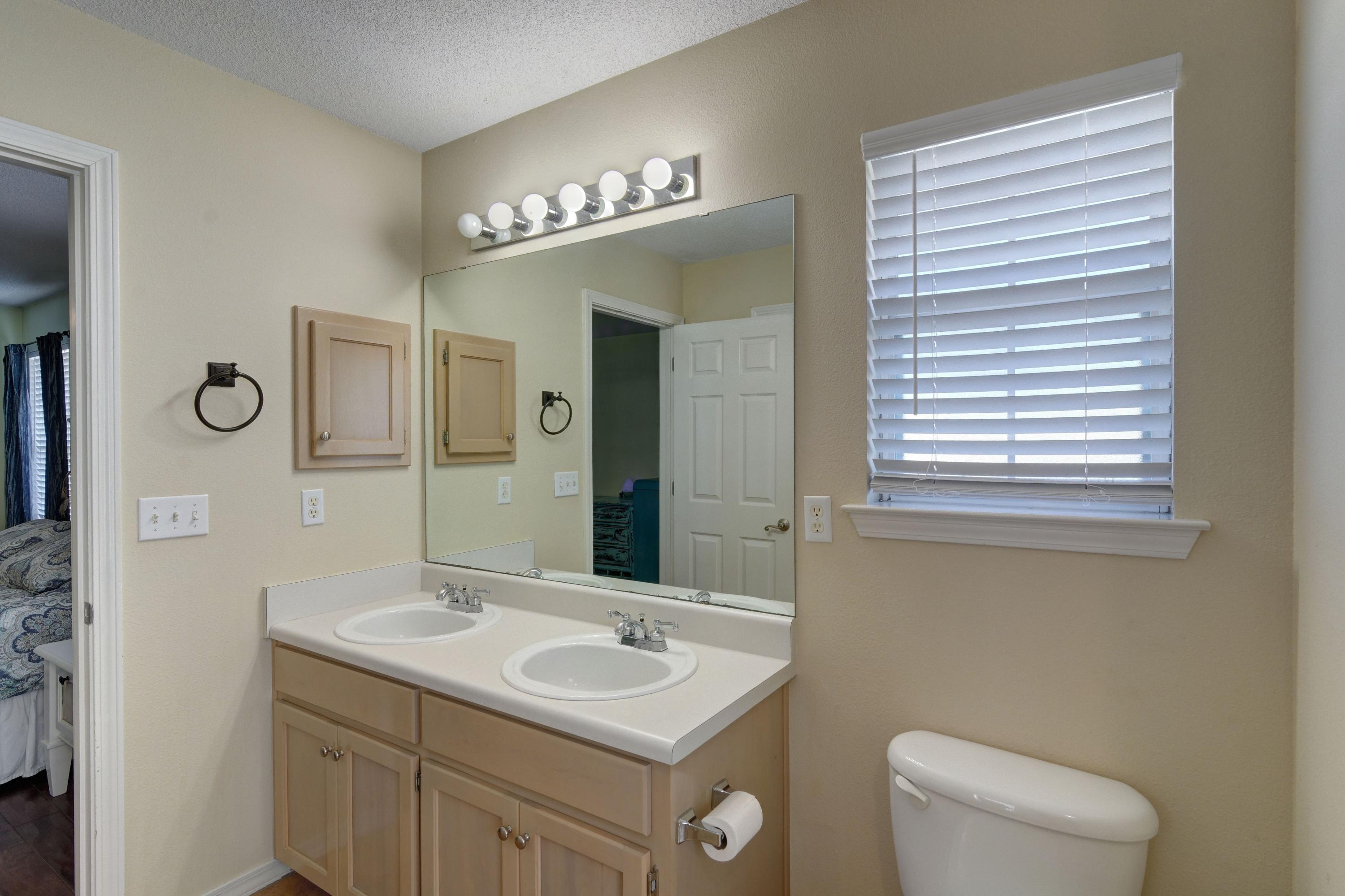 EMERALD VILLAGE S/D - Residential