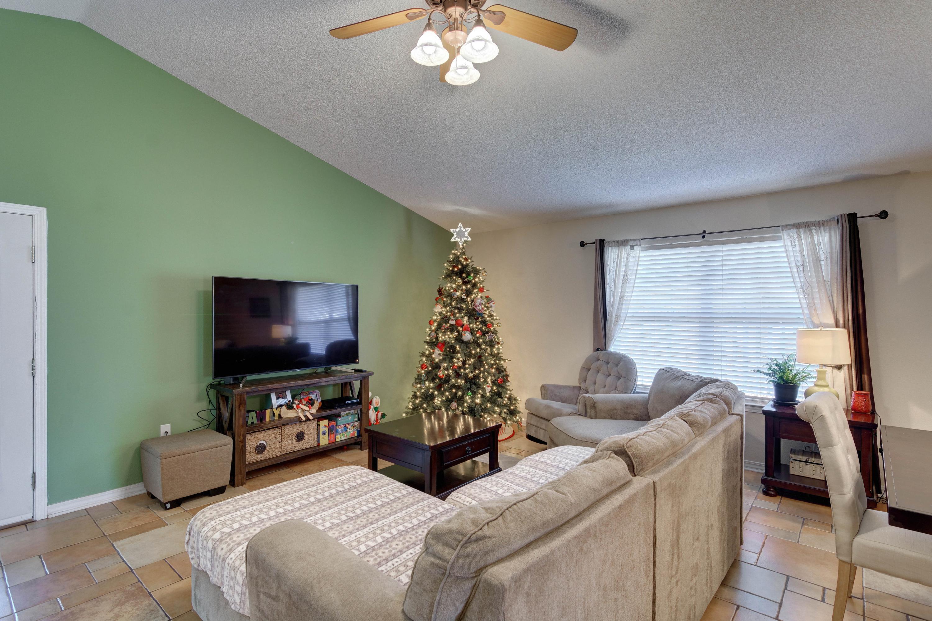 EMERALD VILLAGE S/D - Residential