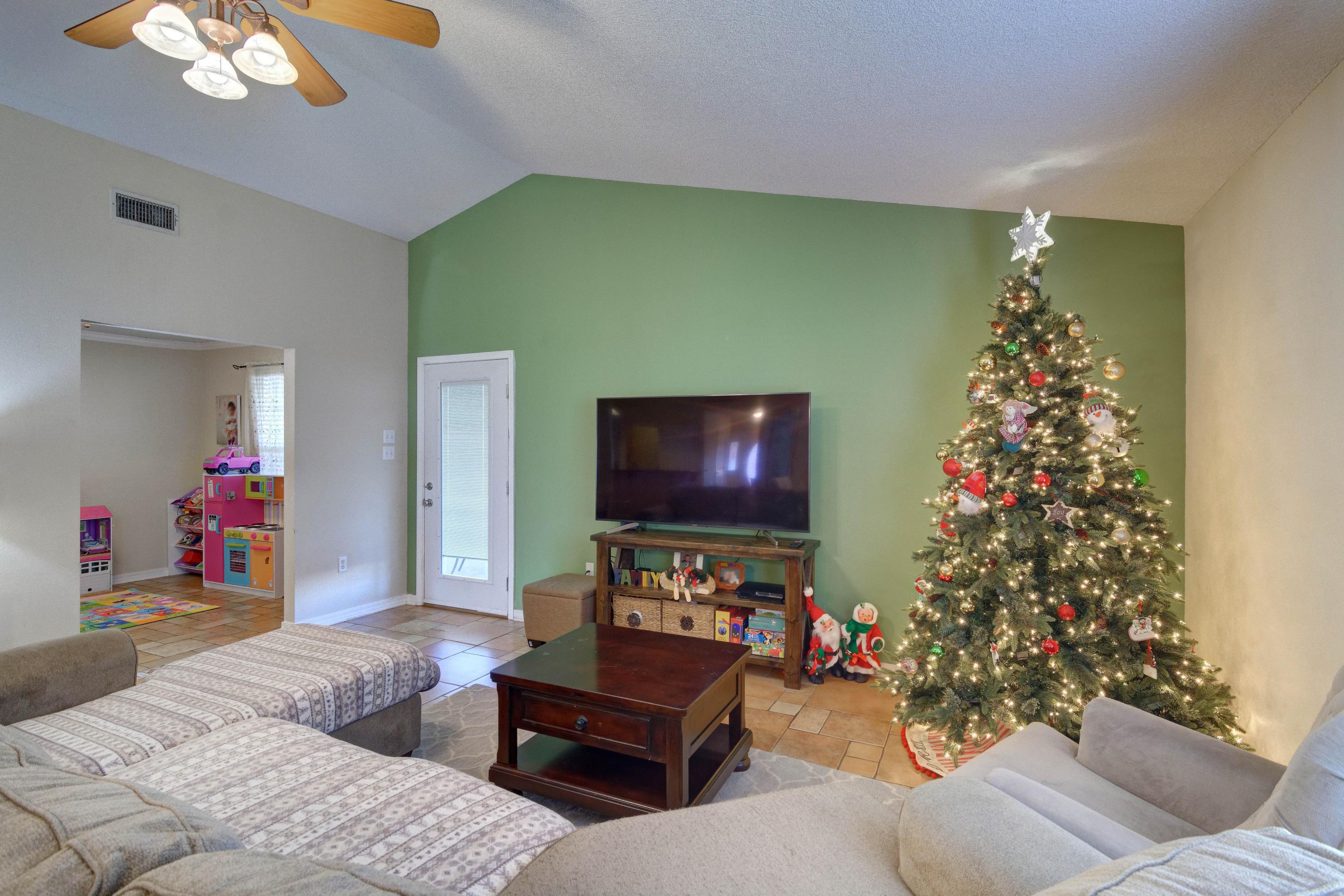 EMERALD VILLAGE S/D - Residential