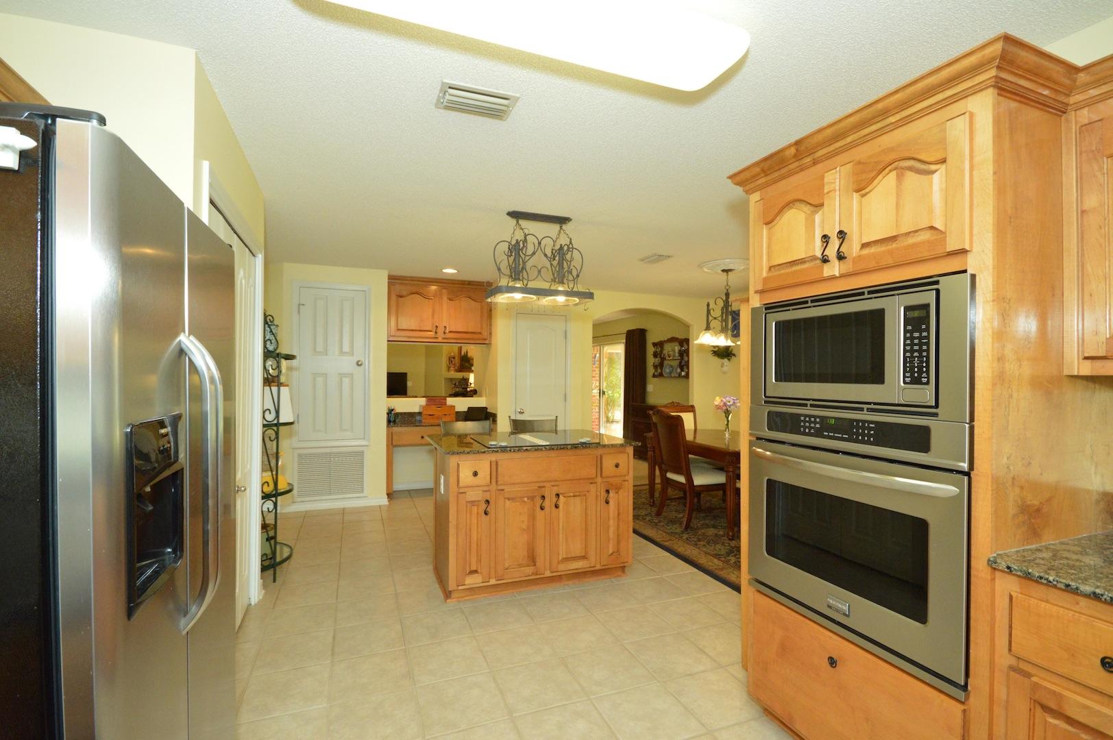 HOLLEY BY THE SEA - Residential