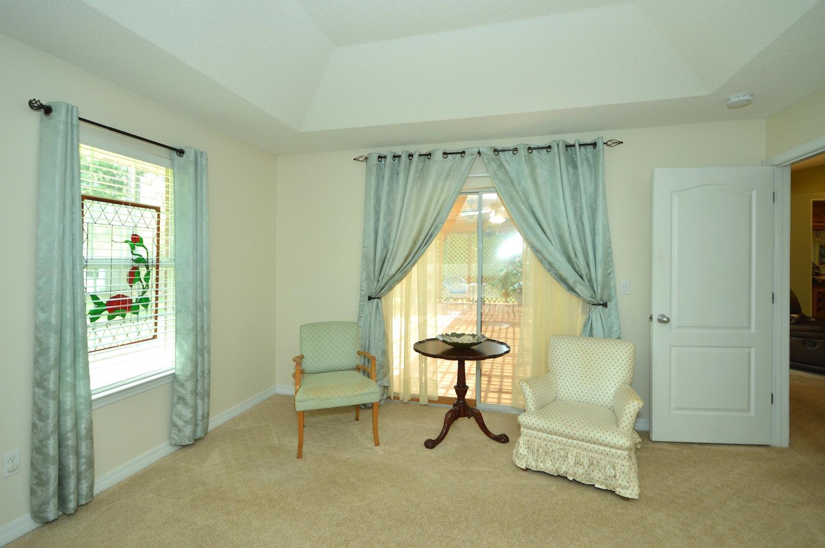 HOLLEY BY THE SEA - Residential