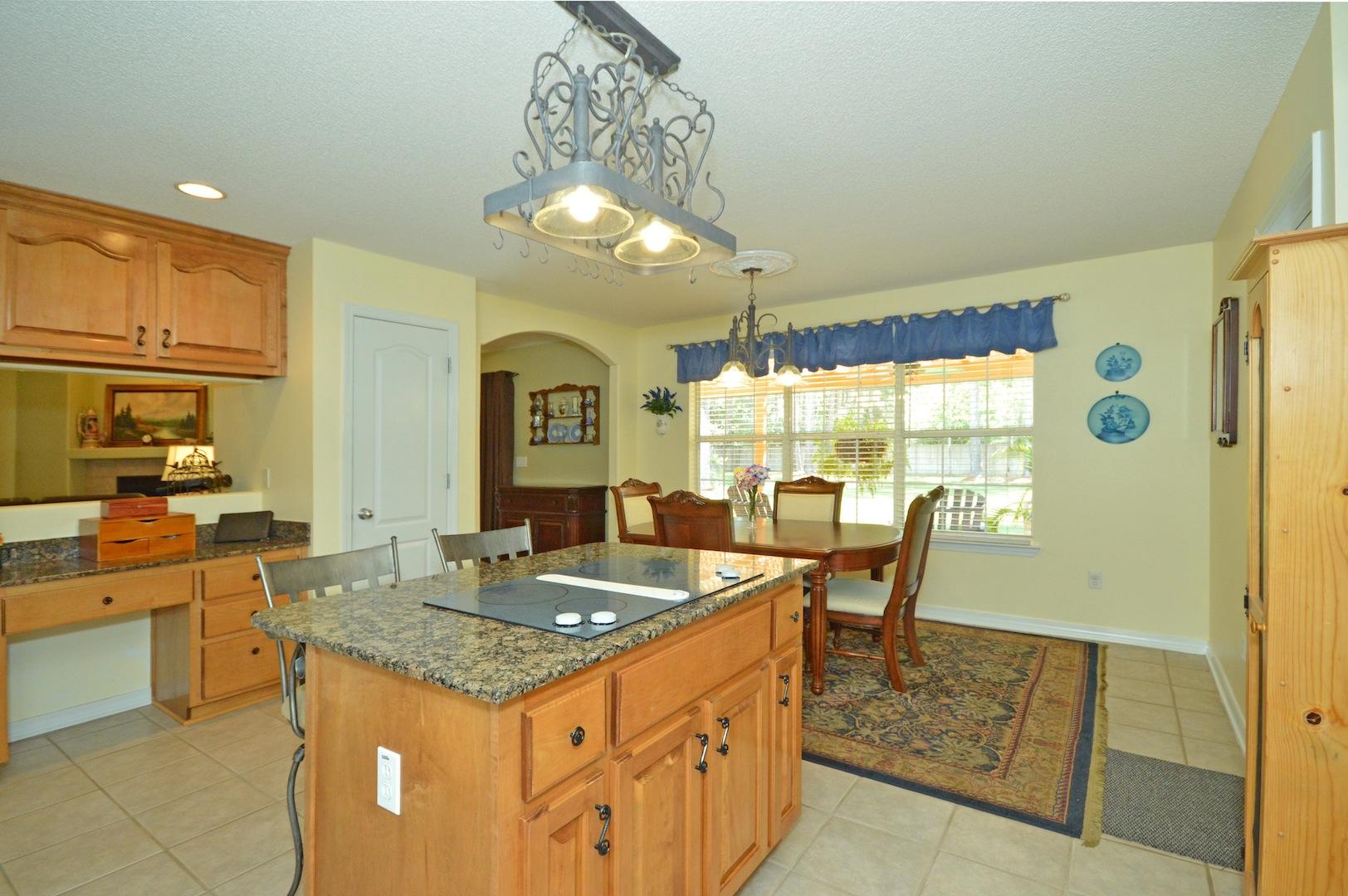 HOLLEY BY THE SEA - Residential