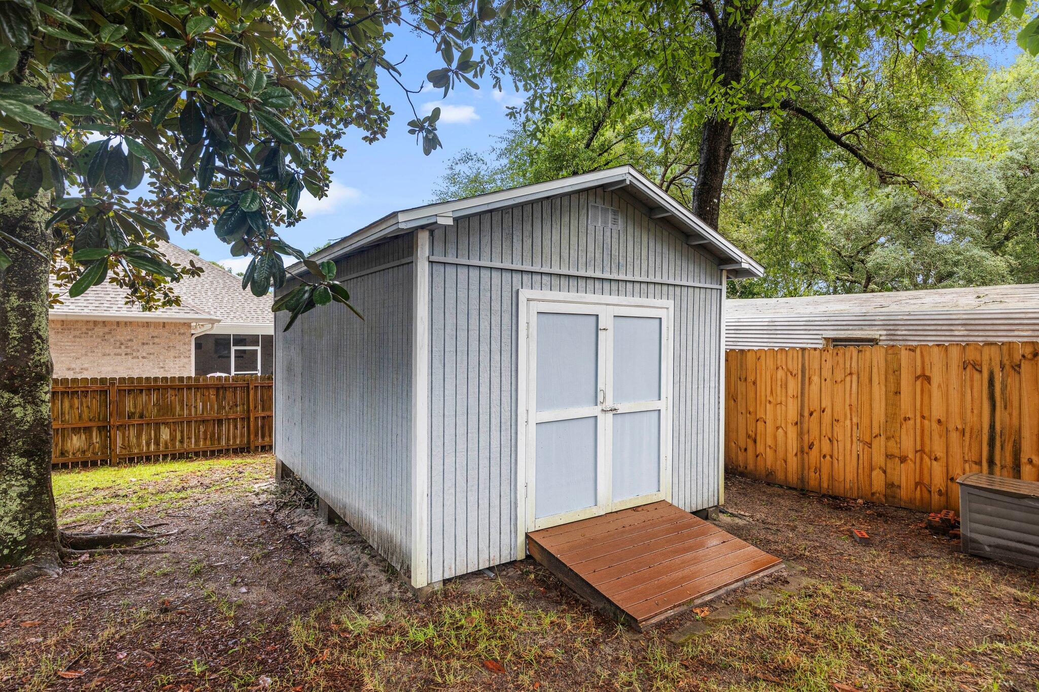 VALPARAISO PINECREST 5 - Residential