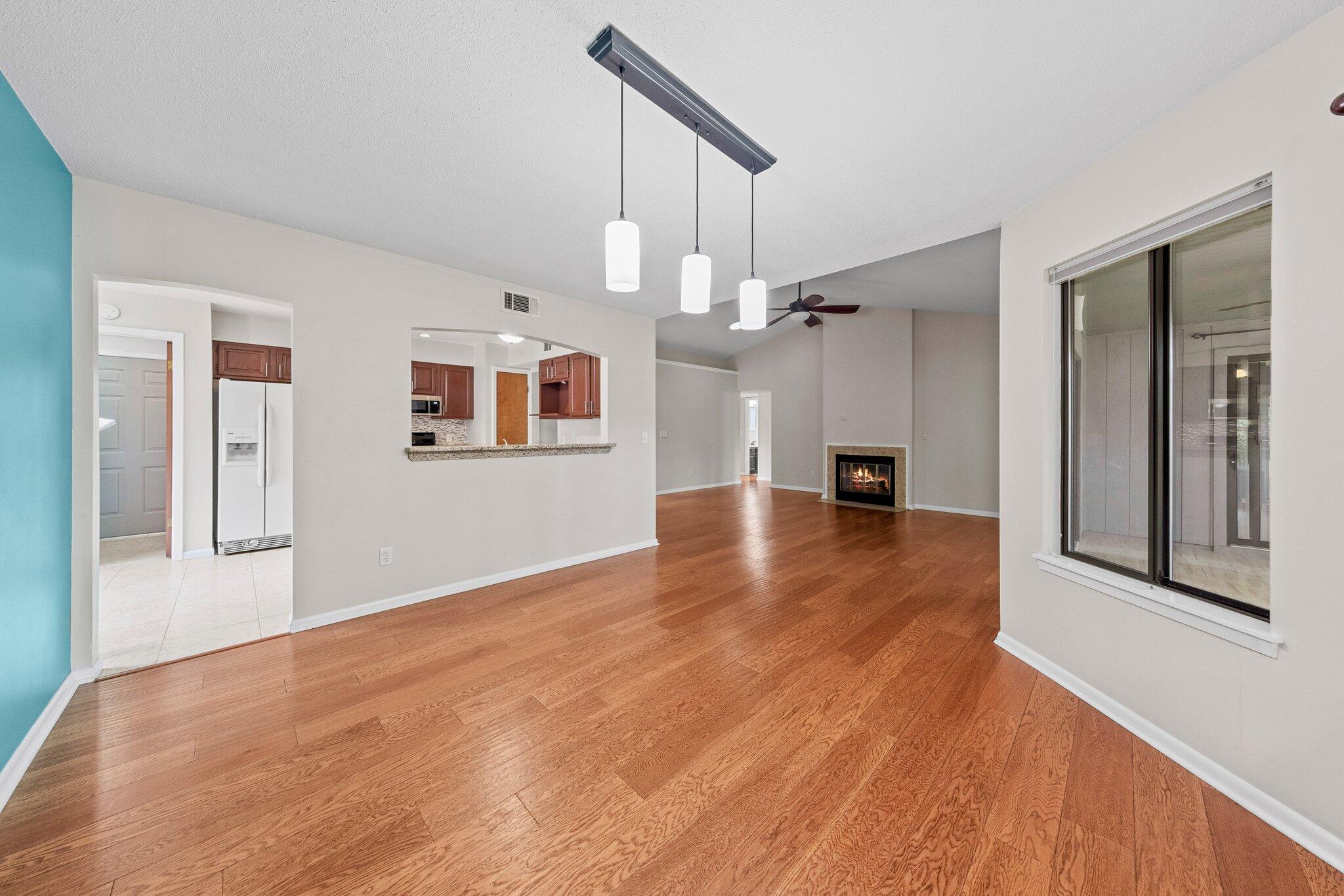 VALPARAISO PINECREST 5 - Residential