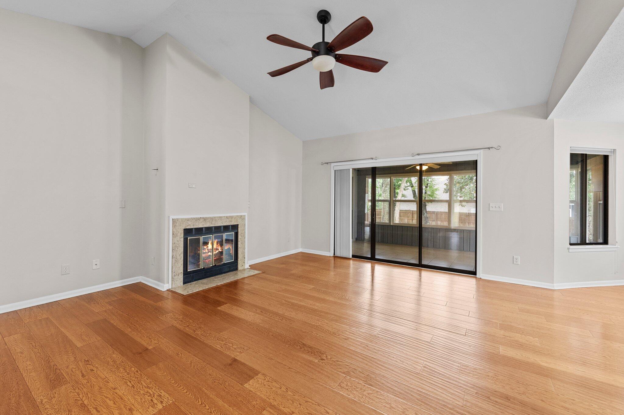 VALPARAISO PINECREST 5 - Residential