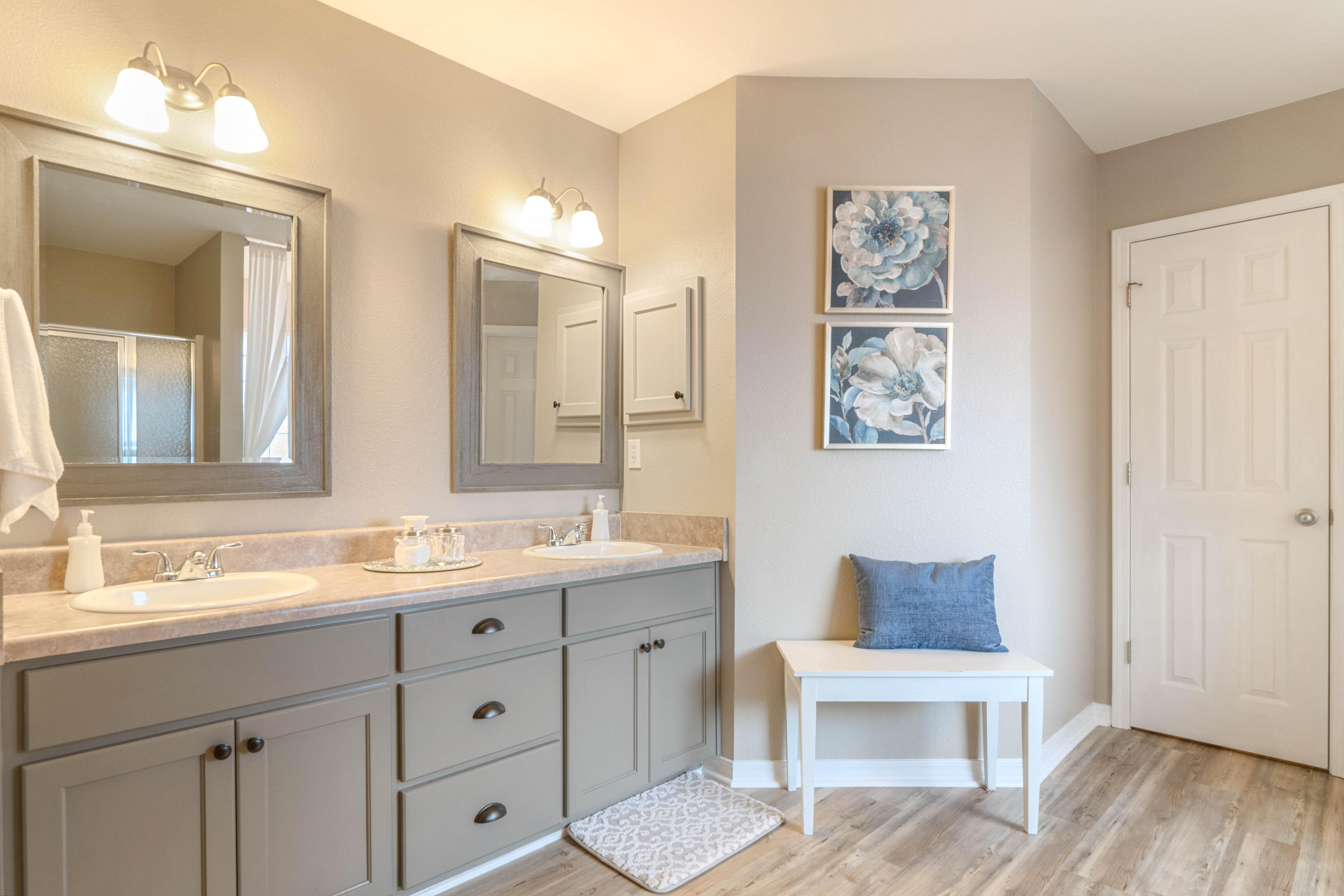 HOLLEY BY THE SEA - Residential