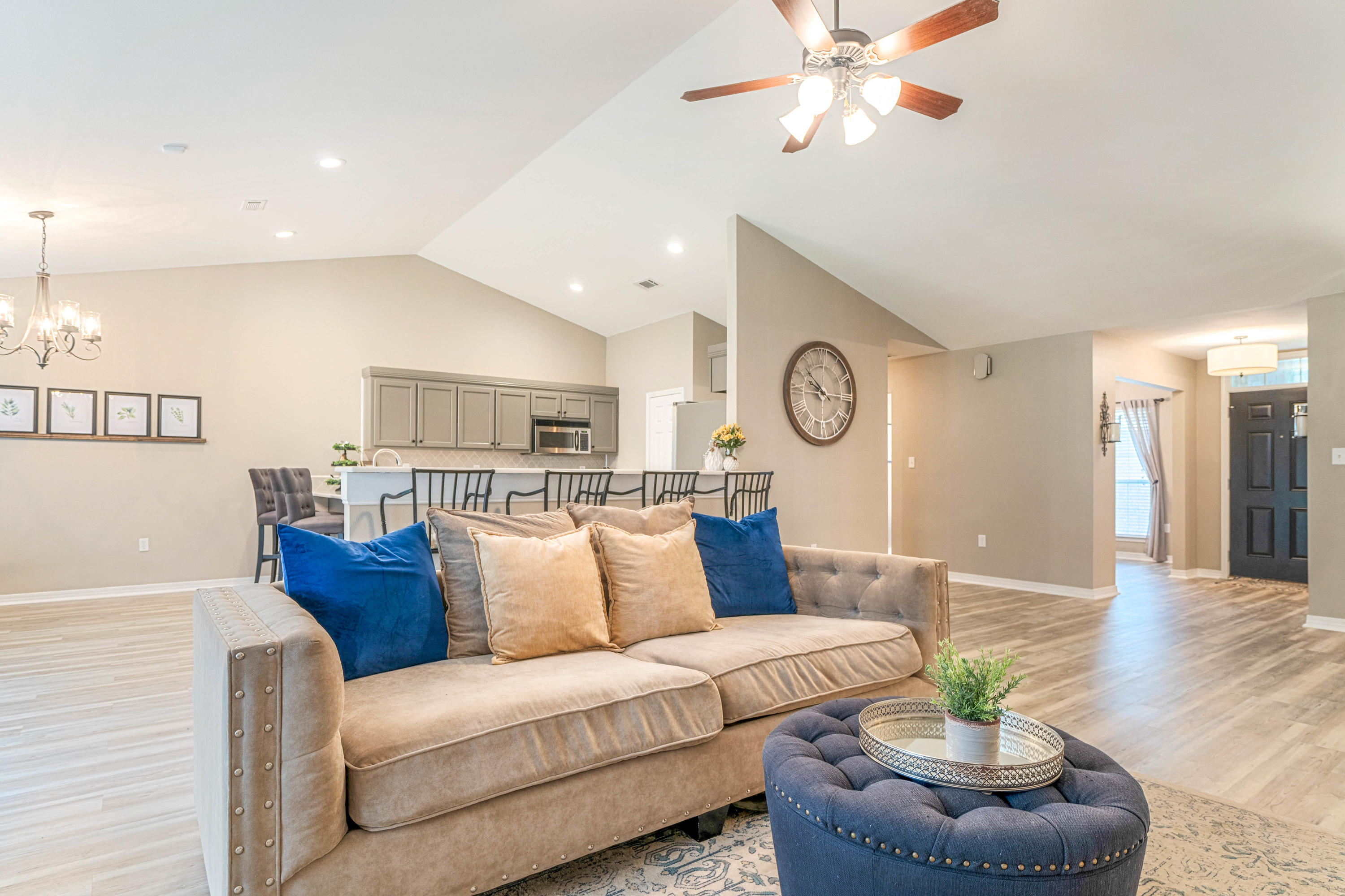 HOLLEY BY THE SEA - Residential