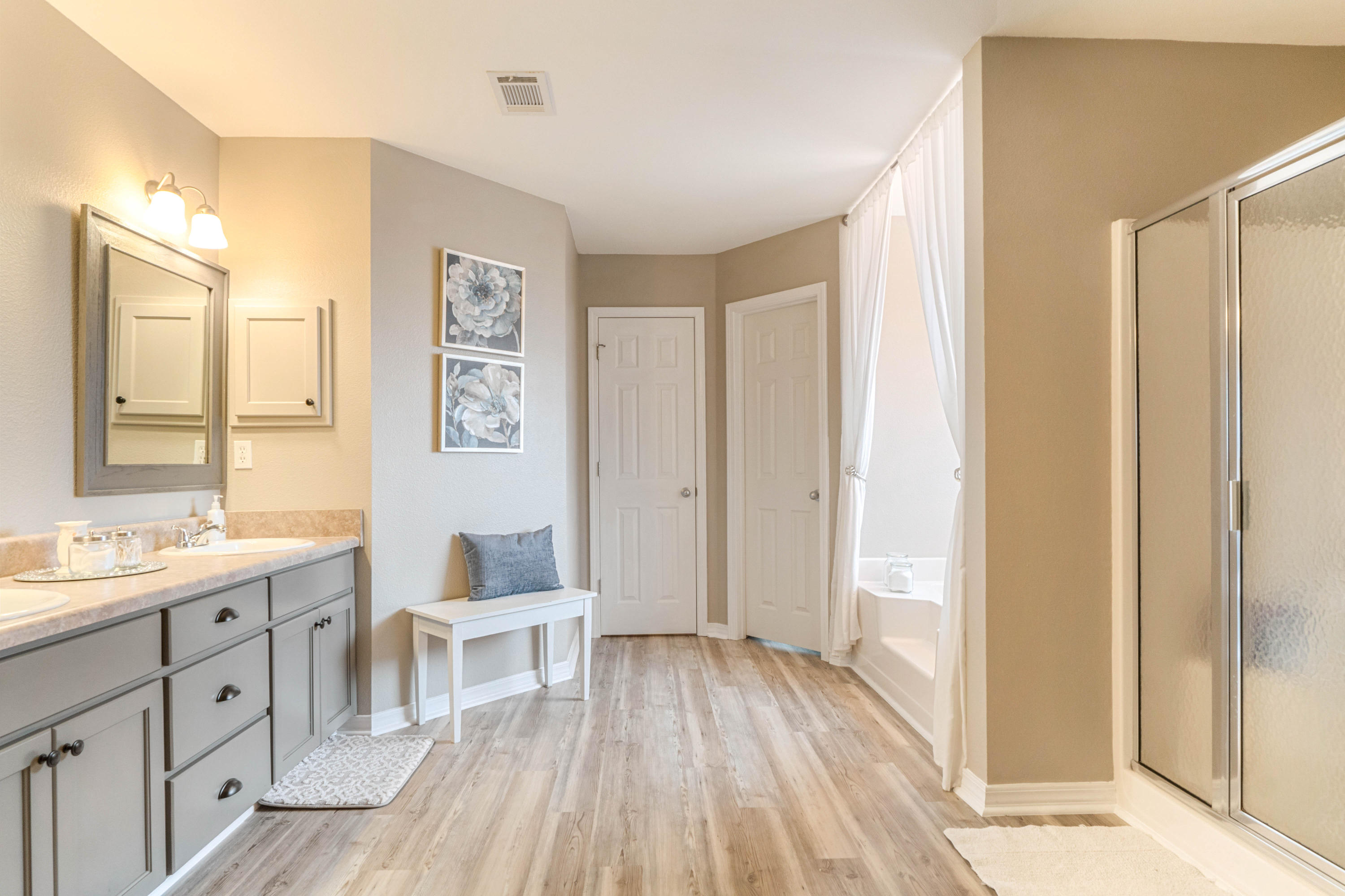 HOLLEY BY THE SEA - Residential