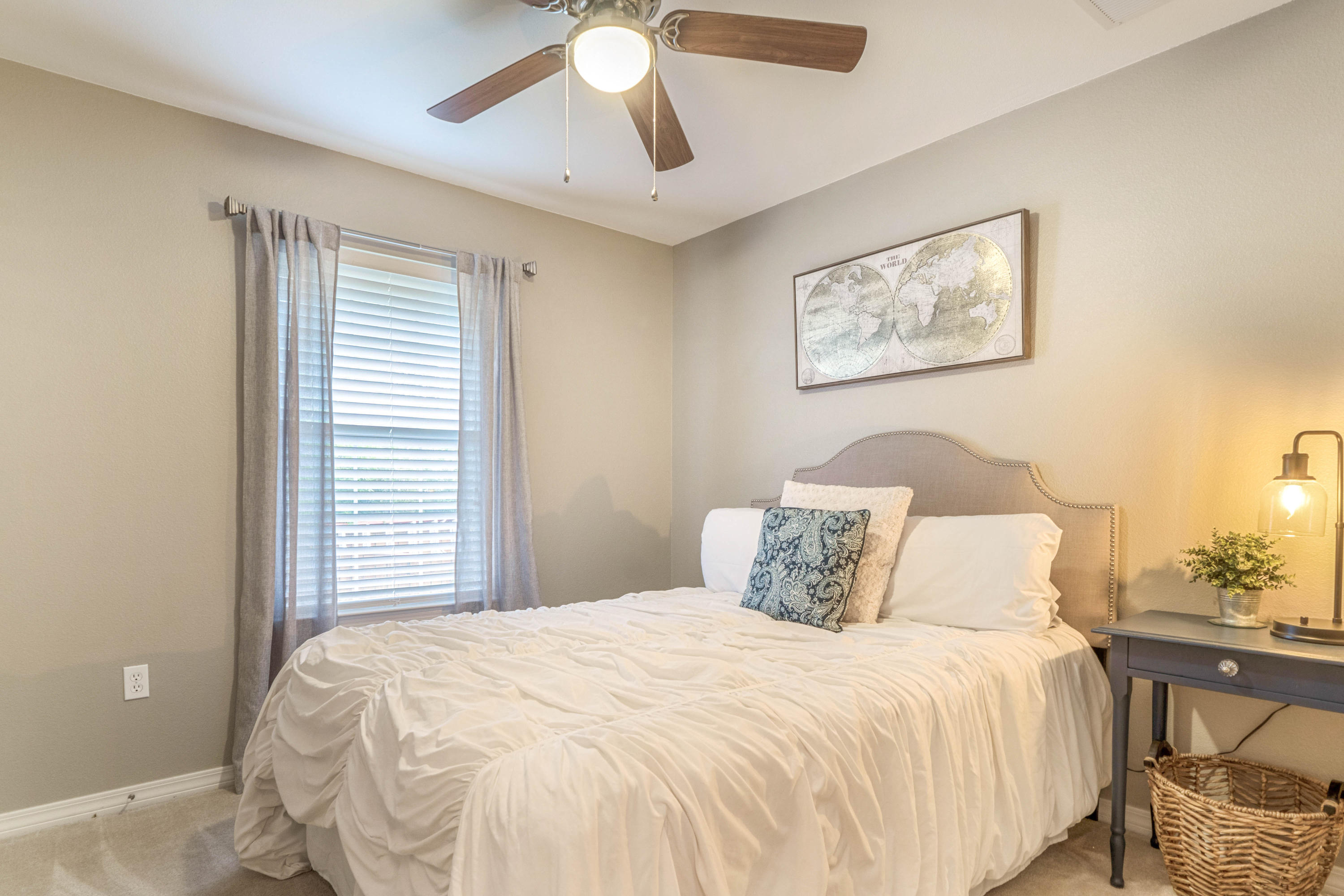 HOLLEY BY THE SEA - Residential