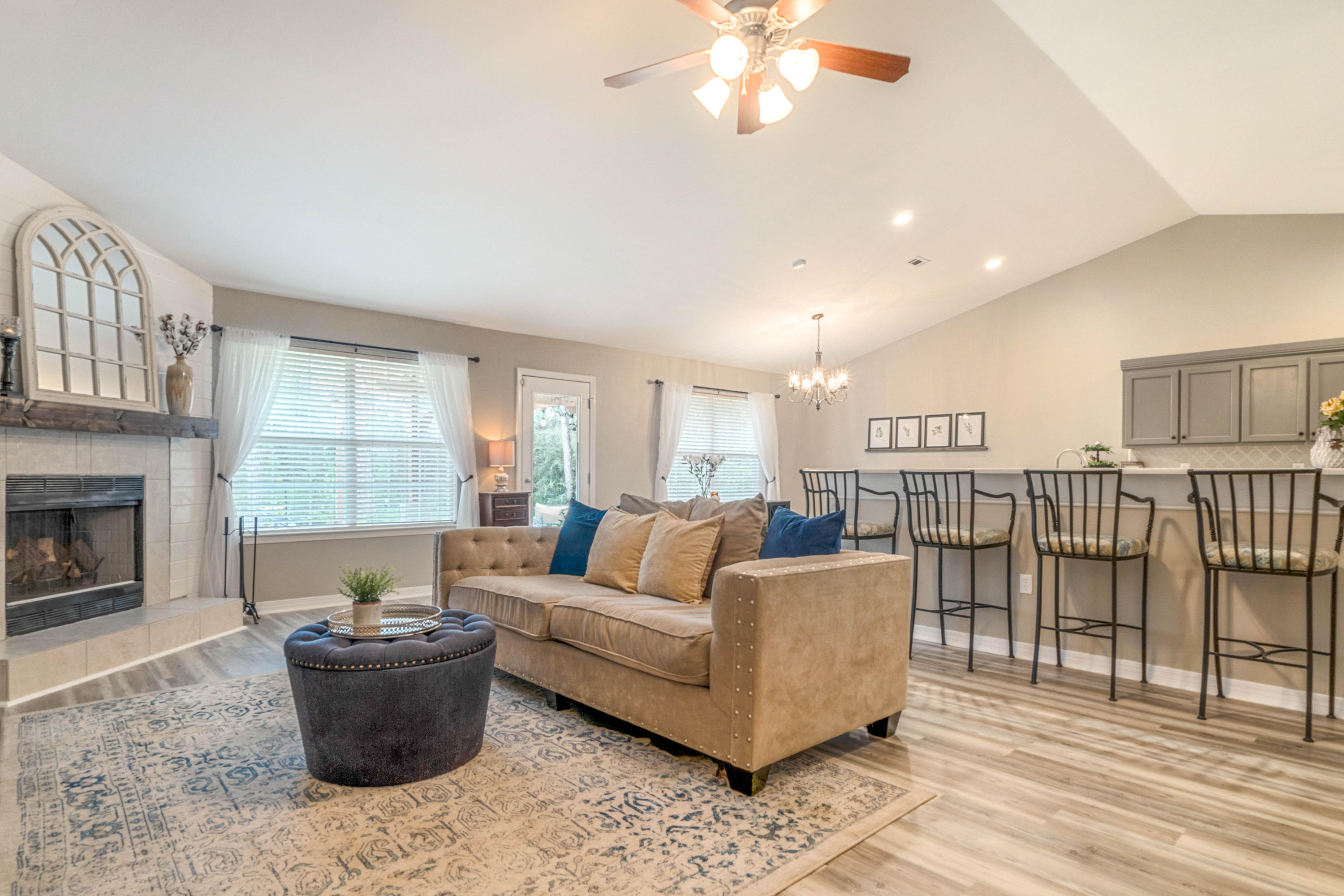 HOLLEY BY THE SEA - Residential