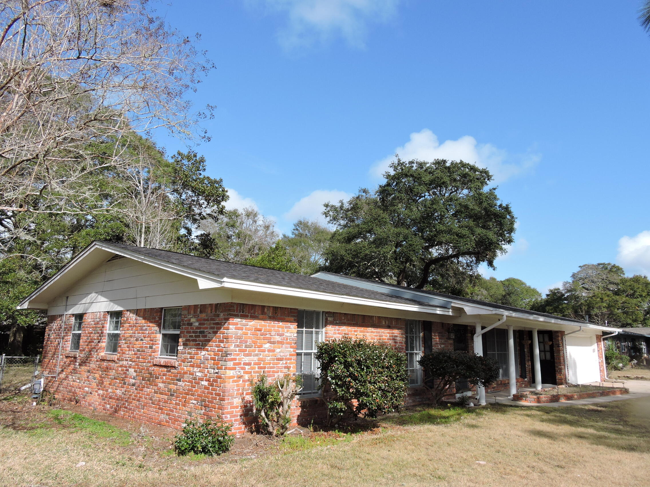 FORT WALTON BEACH (242200.00) - Residential