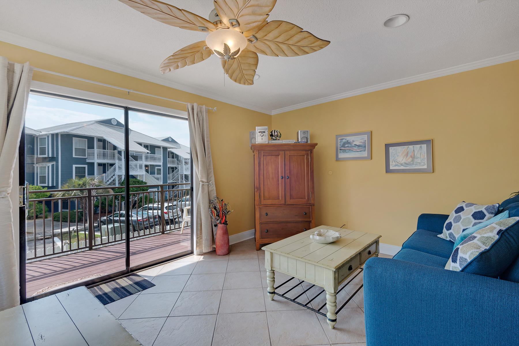 COSTA VISTA T/H - Residential