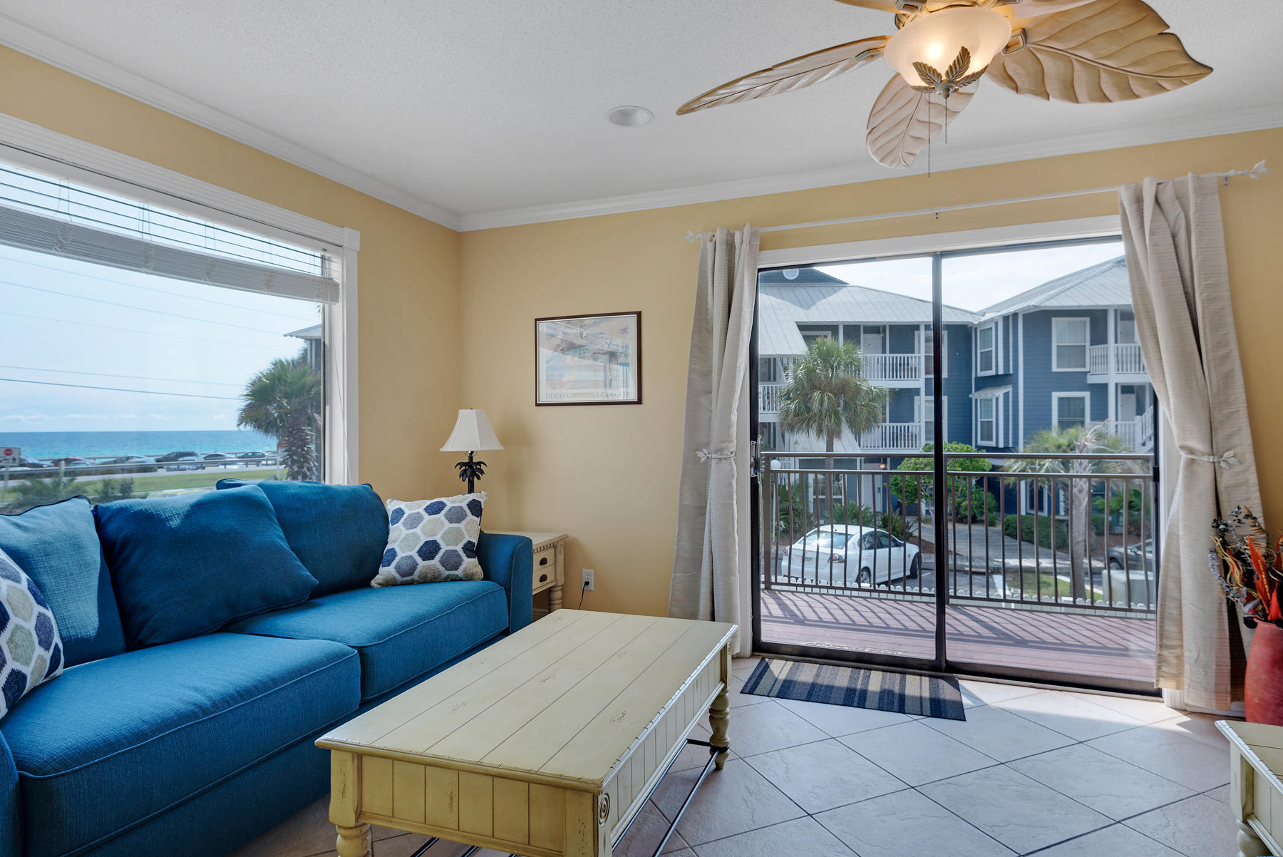 COSTA VISTA T/H - Residential