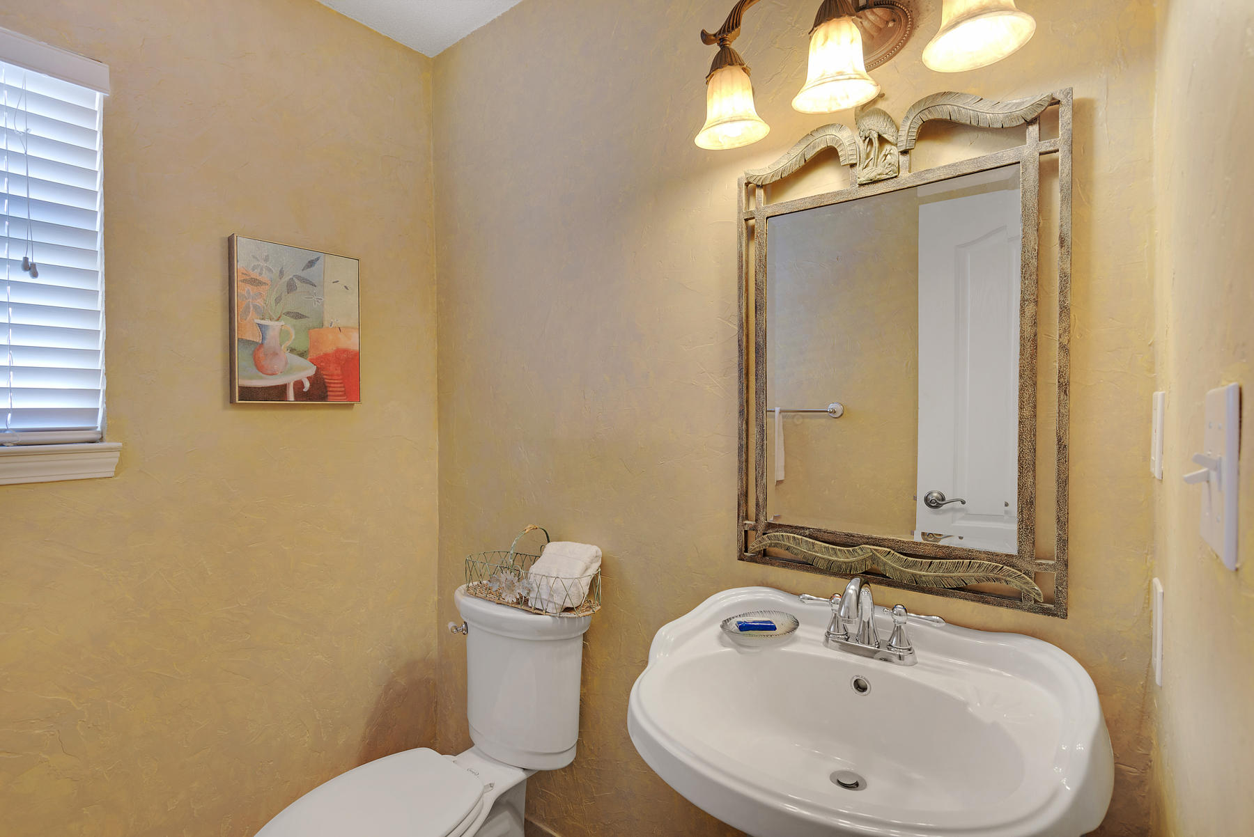 COSTA VISTA T/H - Residential