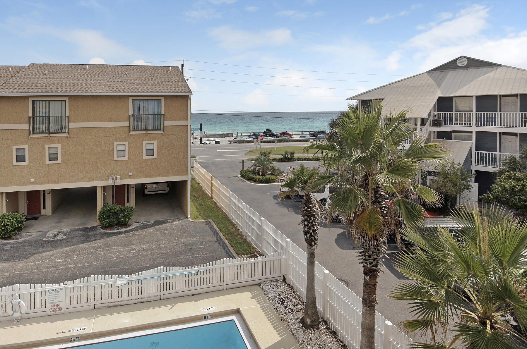 COSTA VISTA T/H - Residential