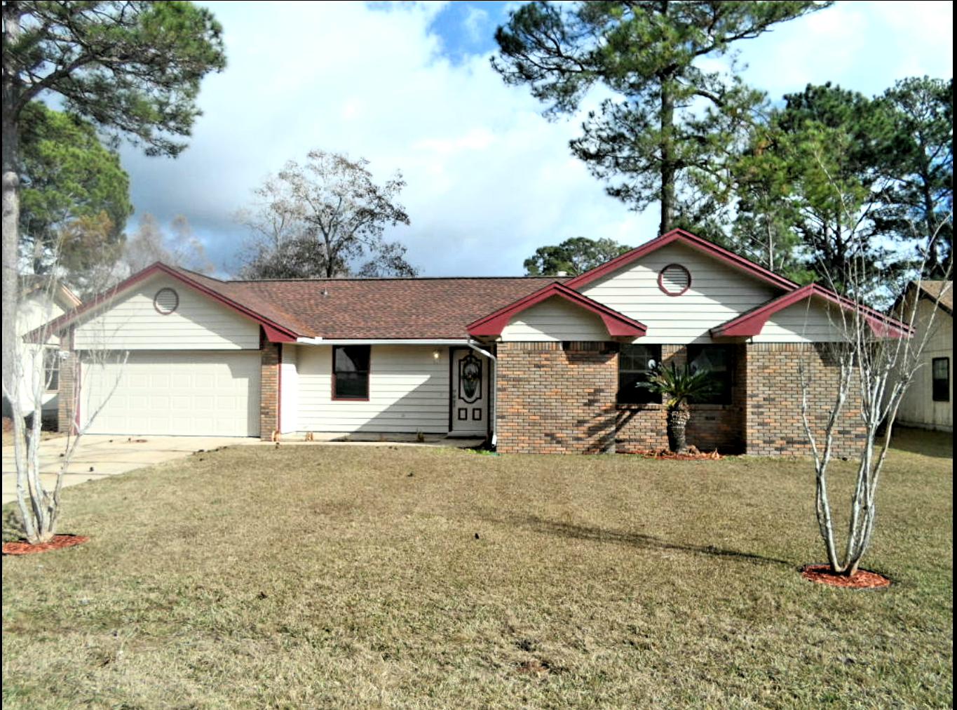 PINE MEADOWS 2ND ADDN lot 22 blk f - Residential