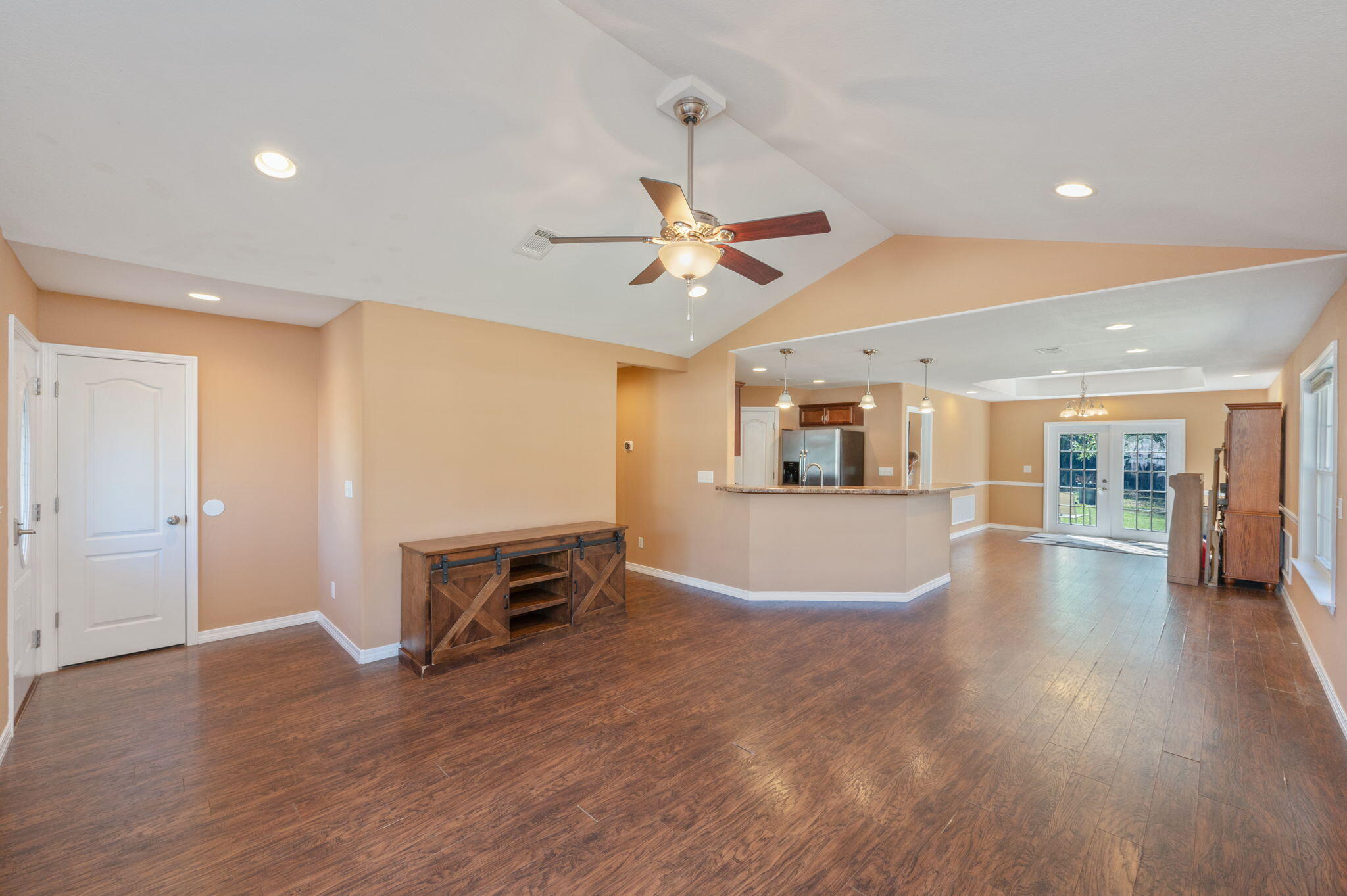 OAKWOOD LAKES ESTATES - Residential