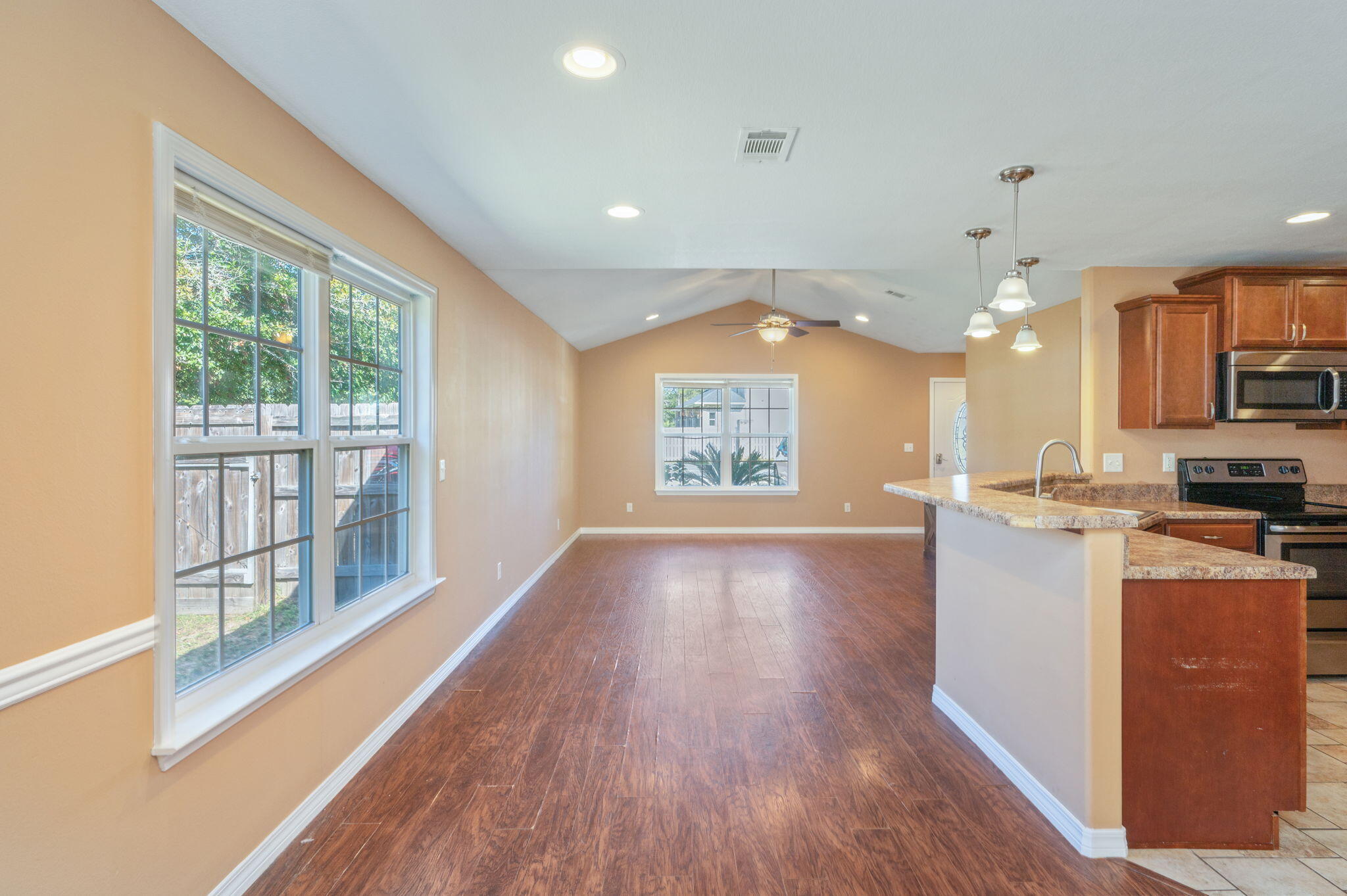 OAKWOOD LAKES ESTATES - Residential