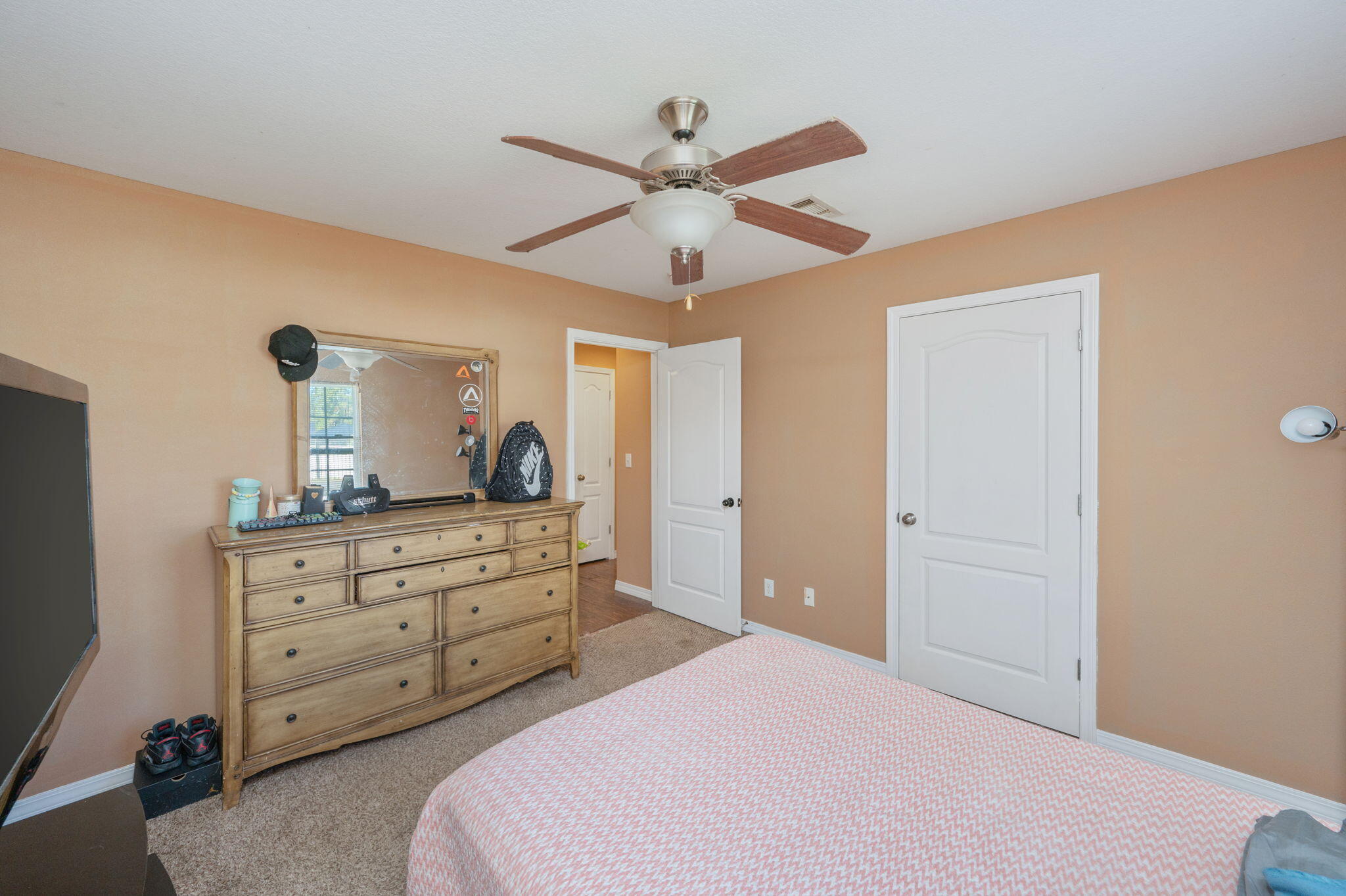 OAKWOOD LAKES ESTATES - Residential