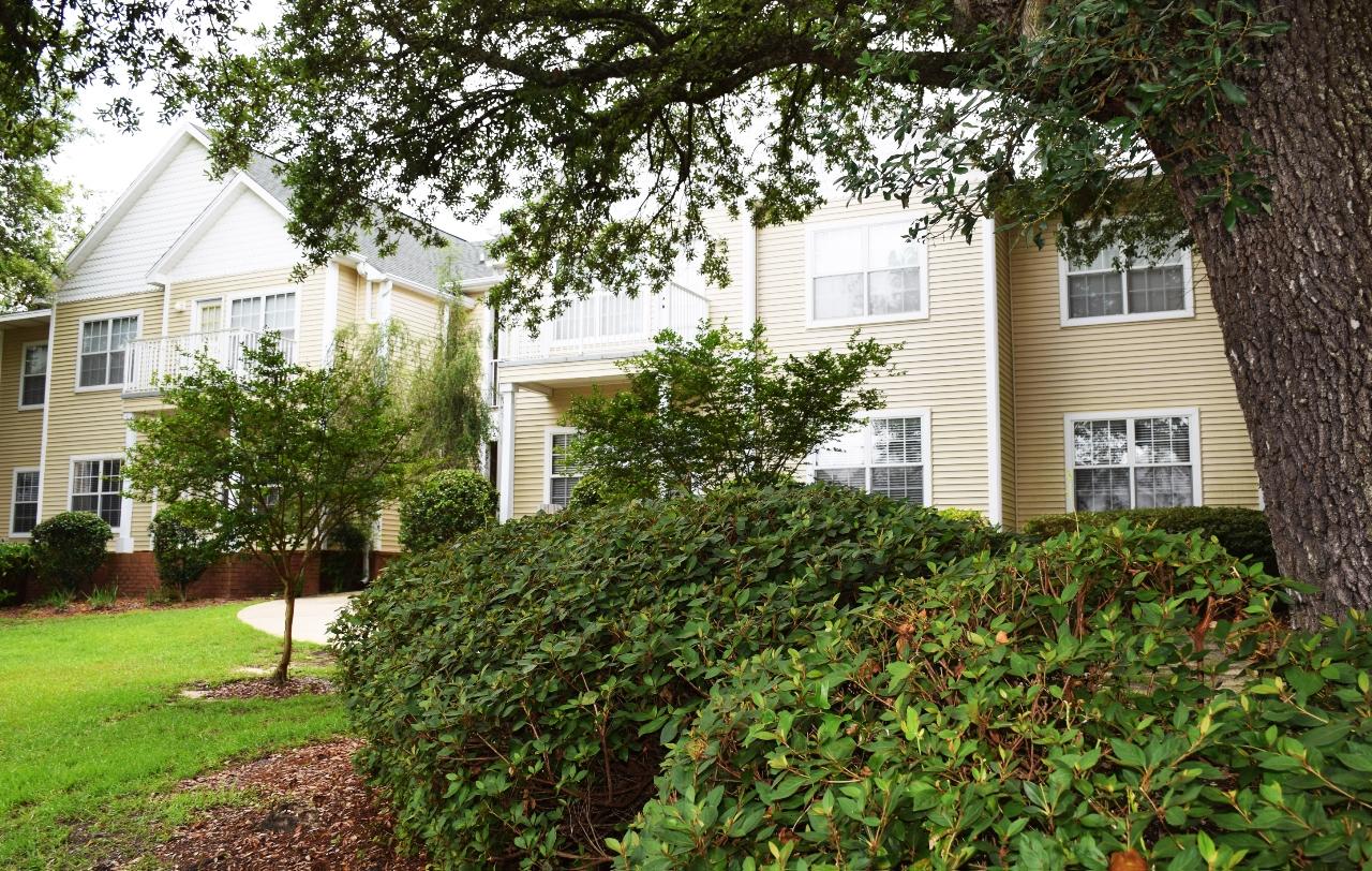 THE OAKS AT NICEVILLE - Residential