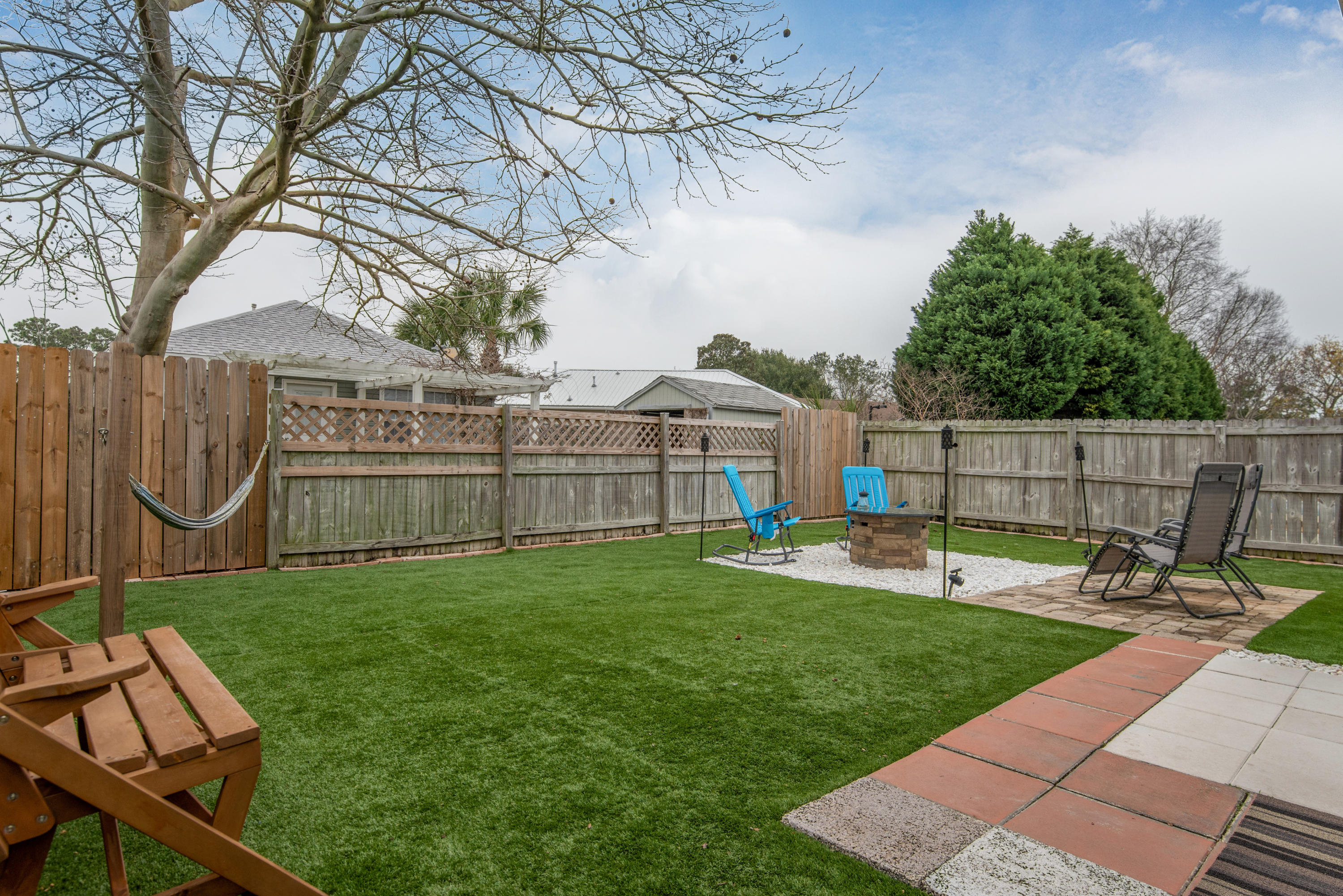 LIGHTHOUSE POINTE UNIT 1 & 2 - Residential