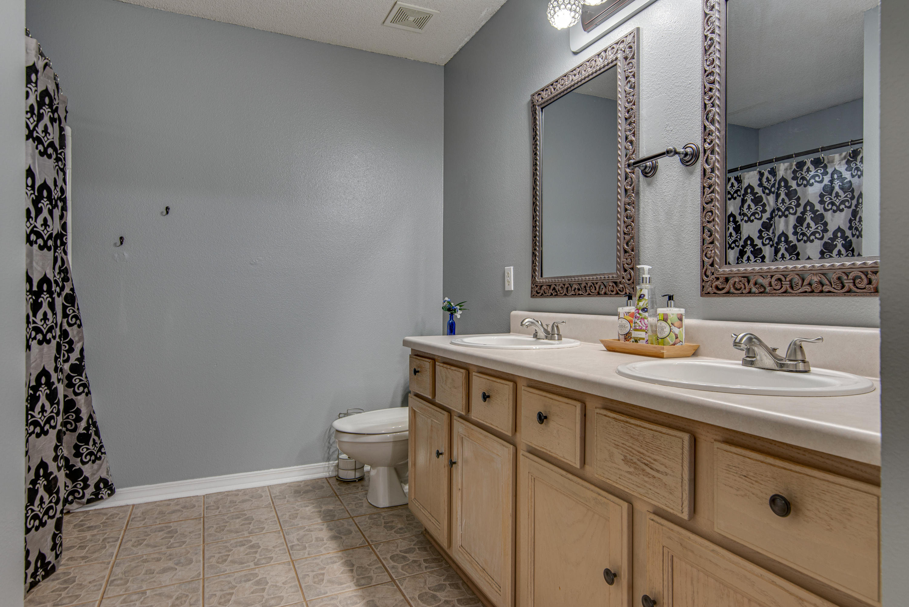 LIGHTHOUSE POINTE UNIT 1 & 2 - Residential