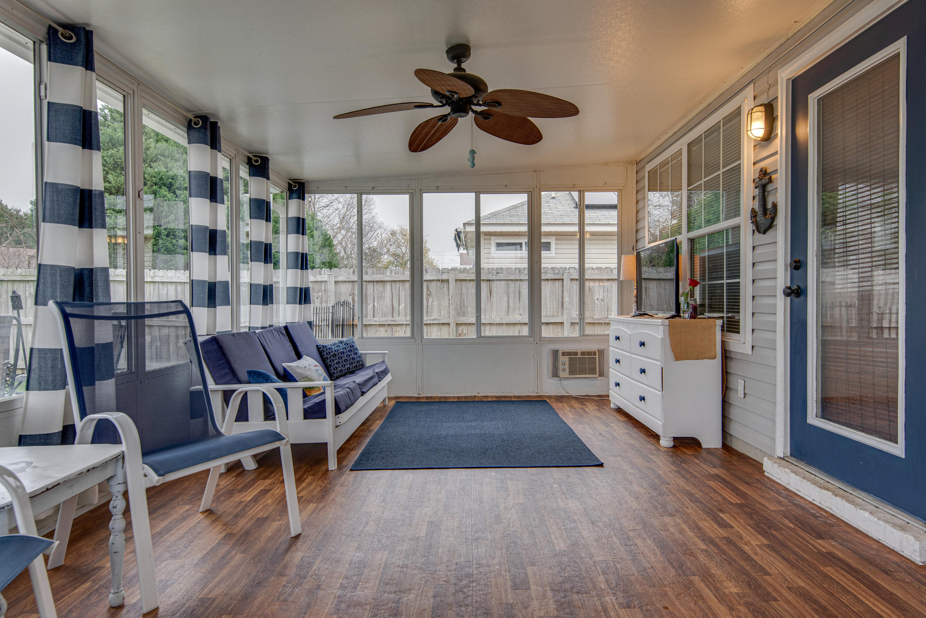 LIGHTHOUSE POINTE UNIT 1 & 2 - Residential