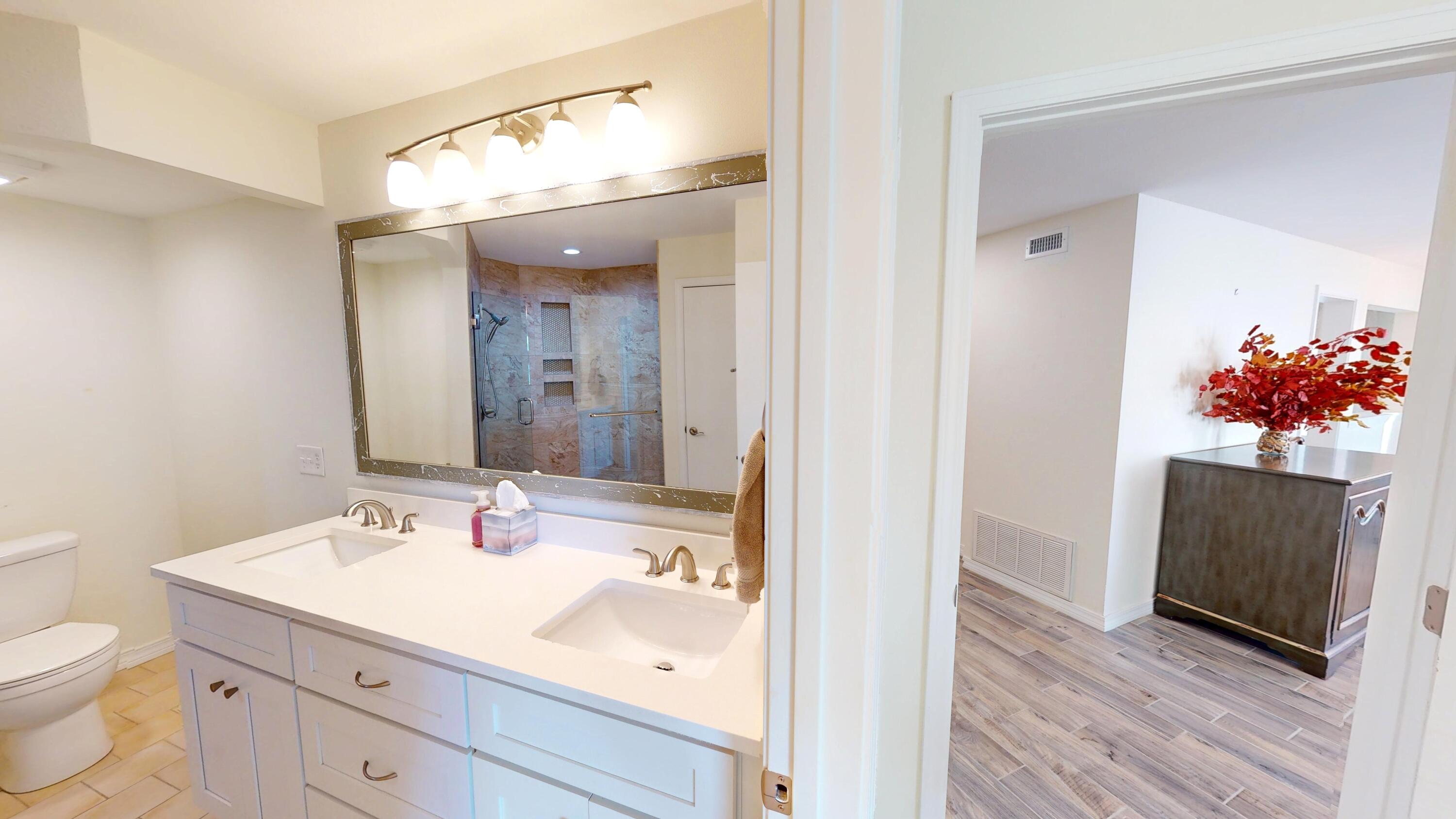 BAYSIDE VILLAS CONDO - Residential