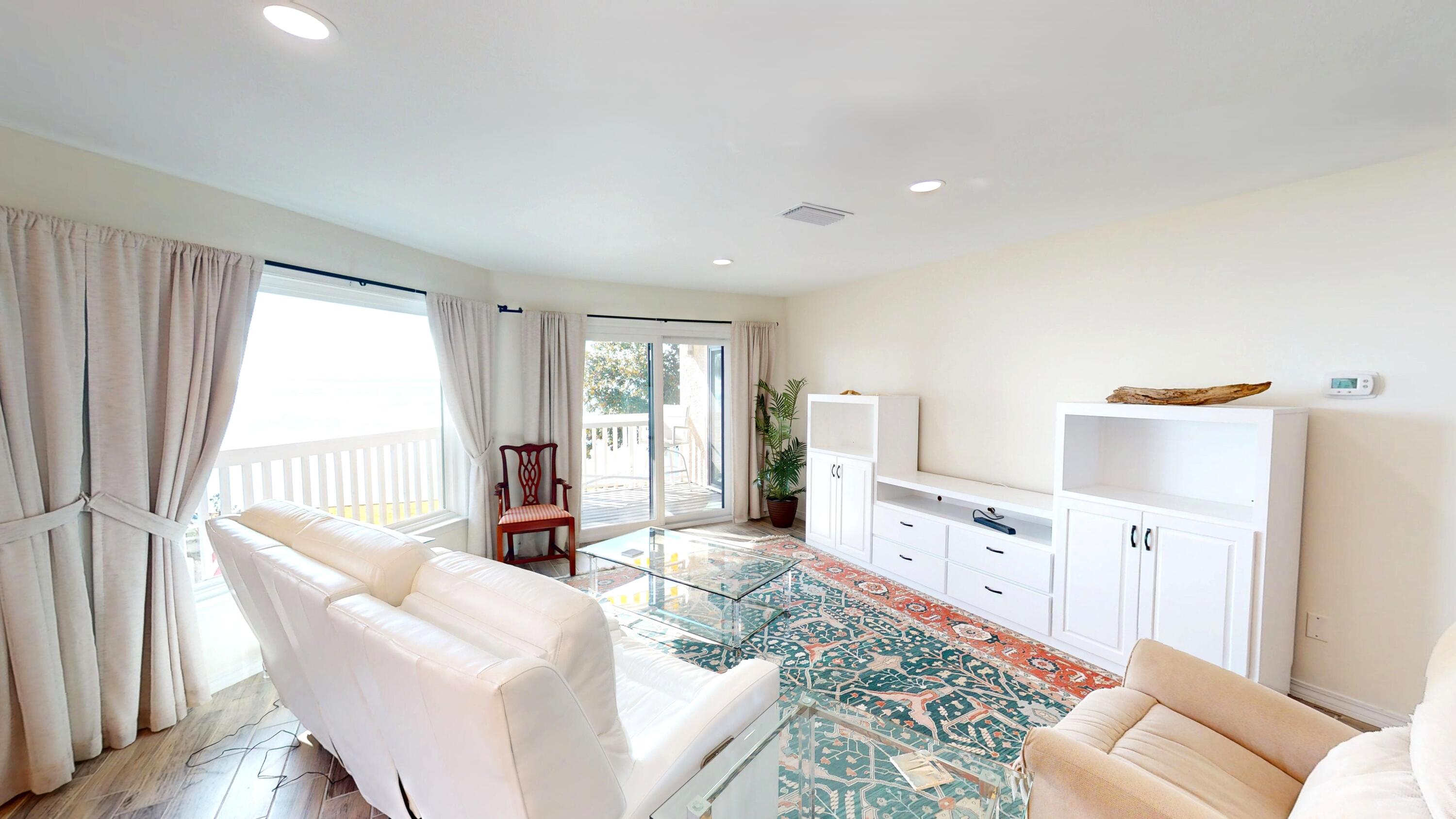 BAYSIDE VILLAS CONDO - Residential