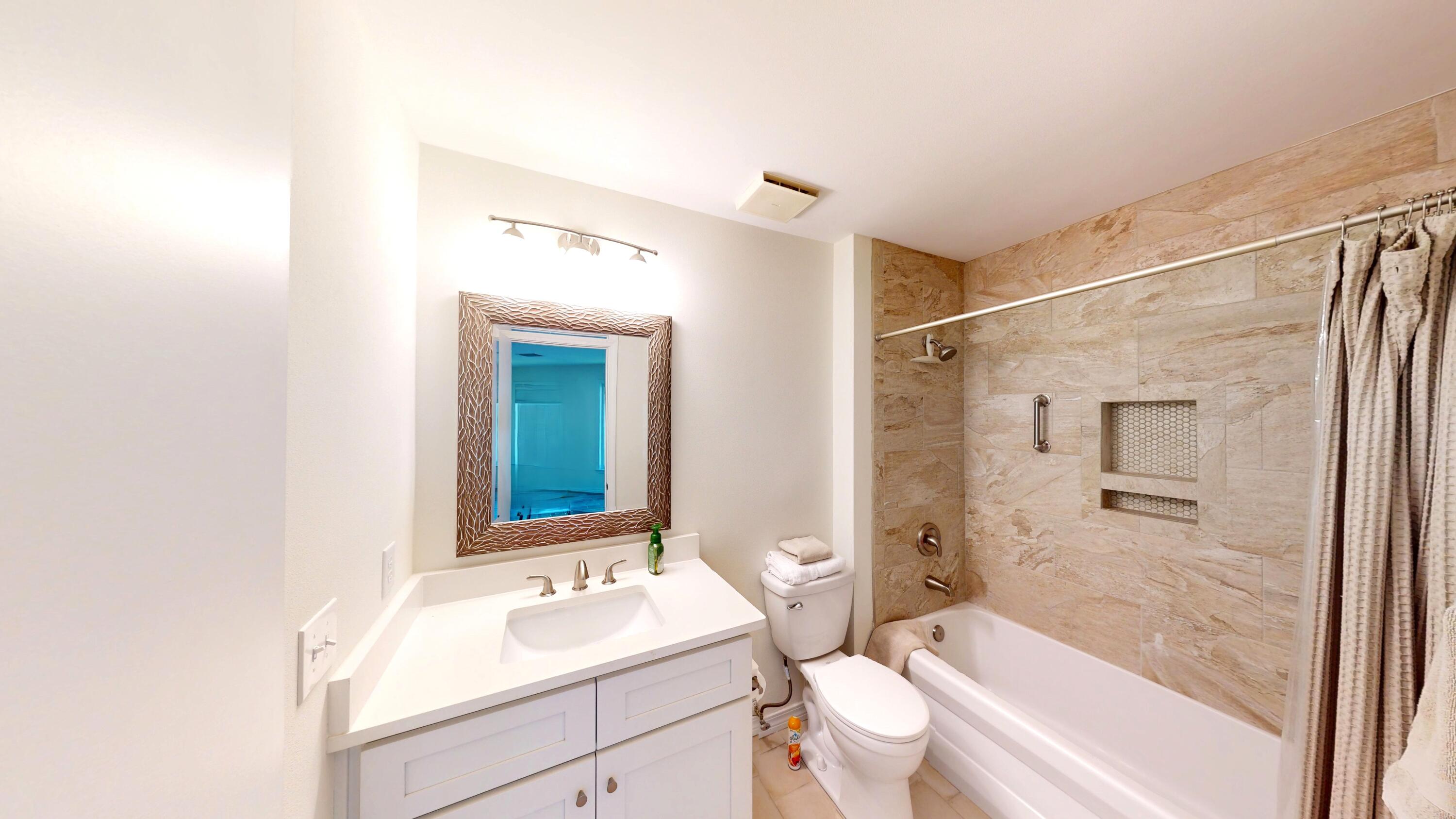 BAYSIDE VILLAS CONDO - Residential