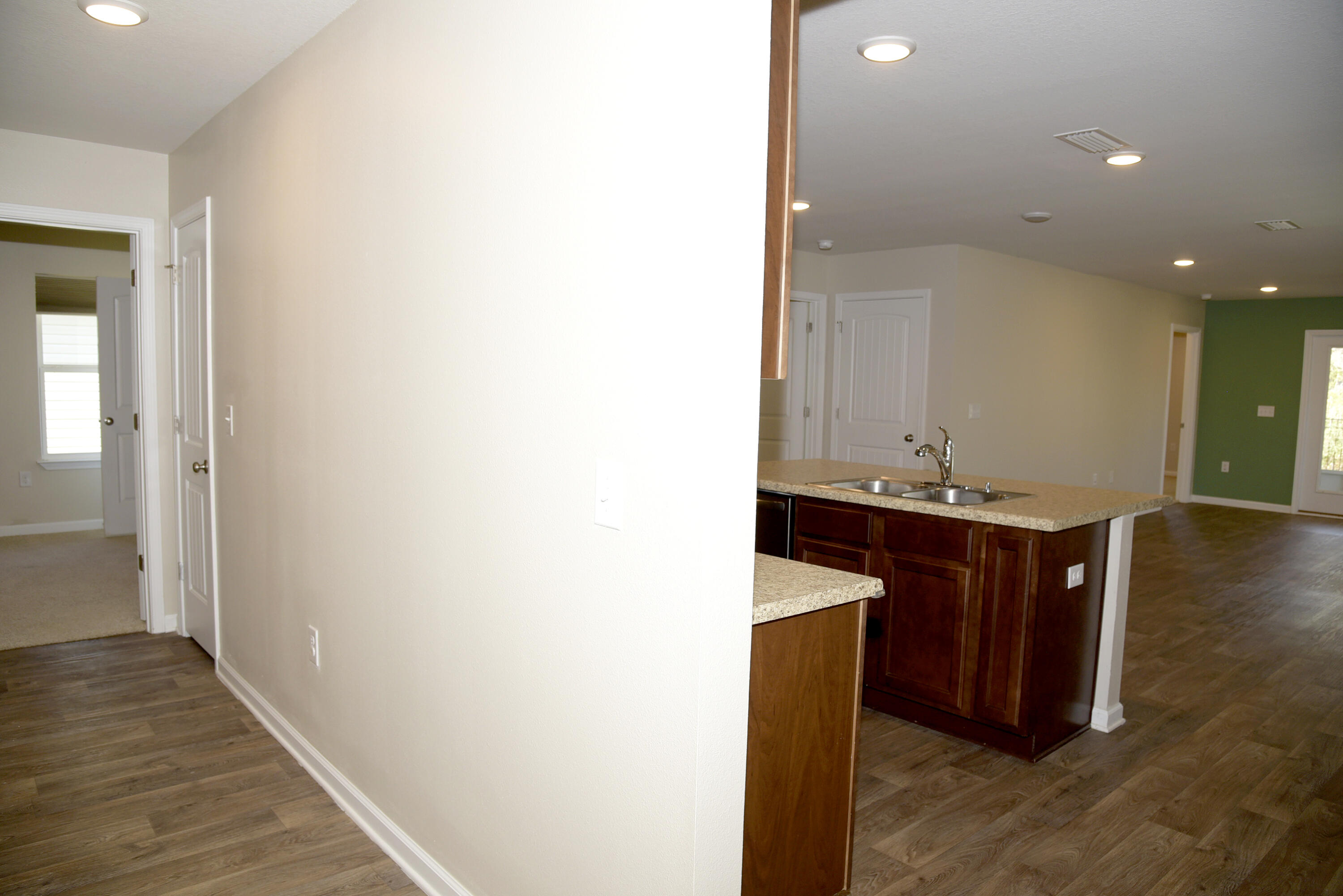 HAMMOCK BAY - Residential Lease