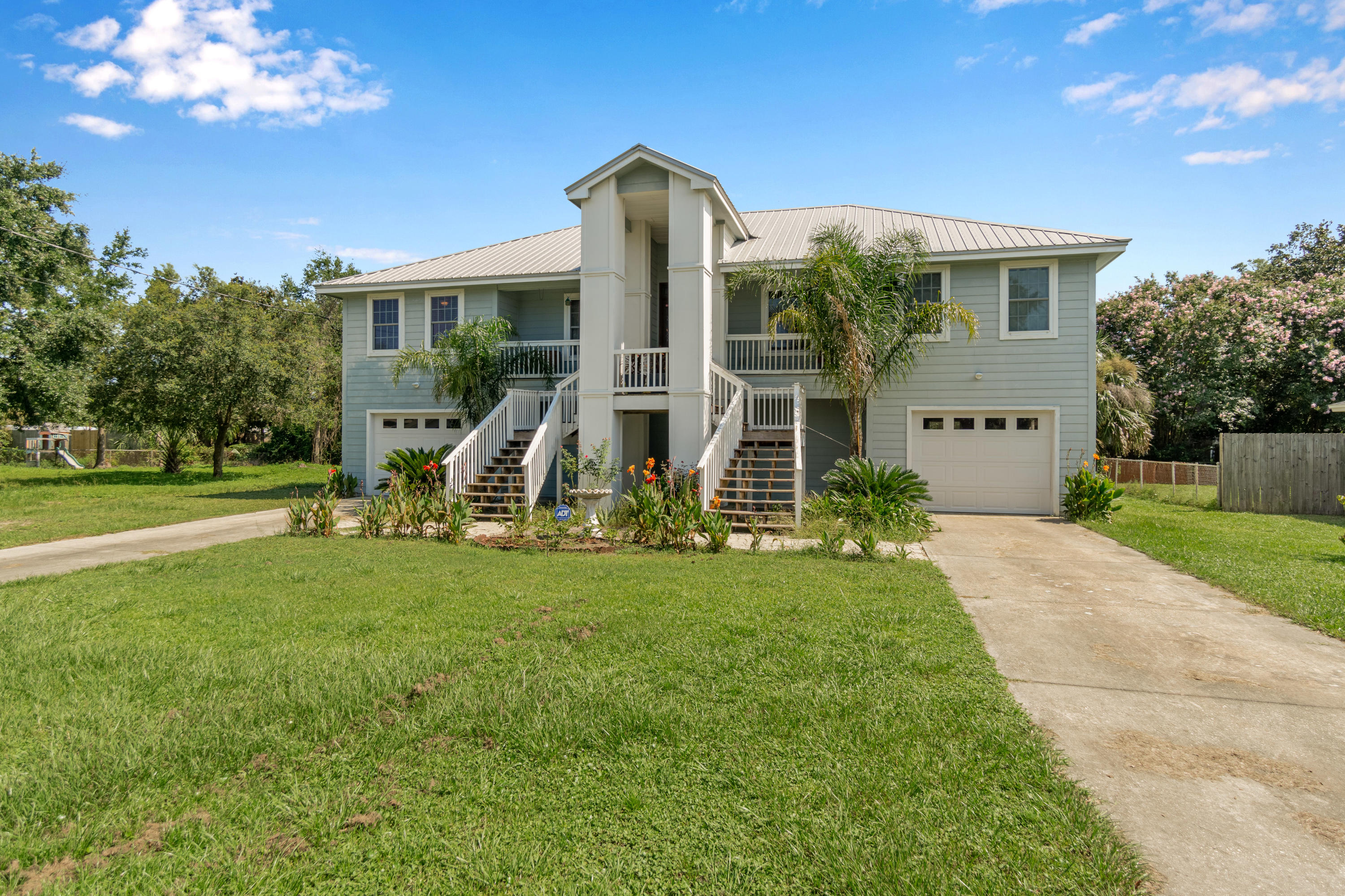 SANTA ROSA SHORES 2ND ADDN - Residential