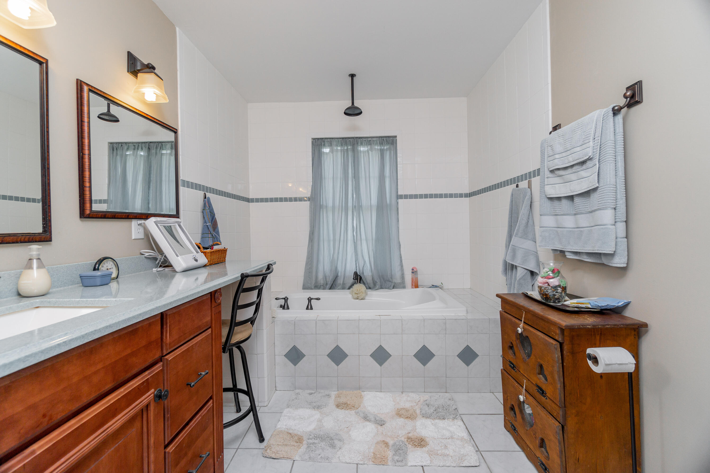 SANTA ROSA SHORES 2ND ADDN - Residential