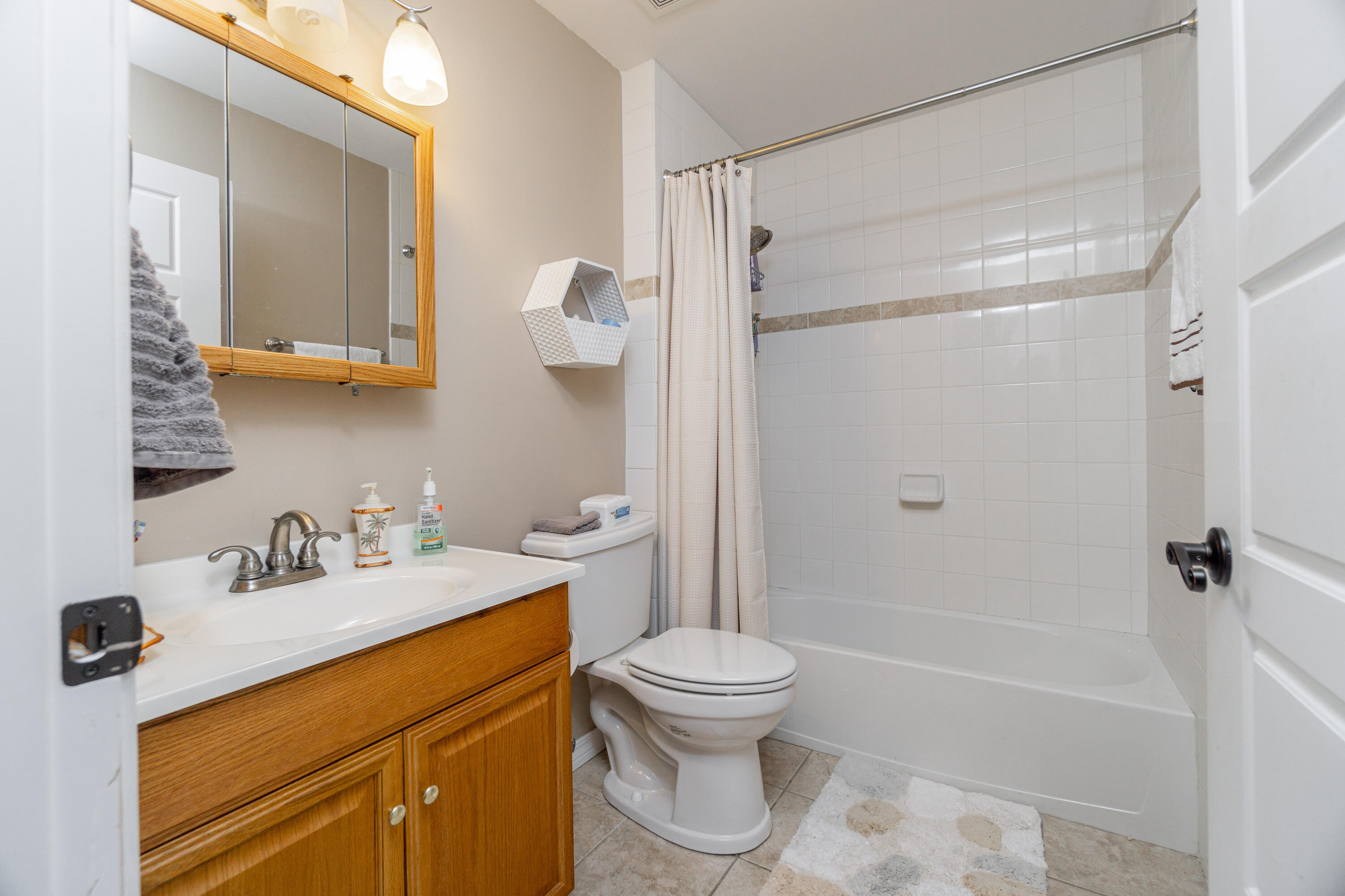 SANTA ROSA SHORES 2ND ADDN - Residential