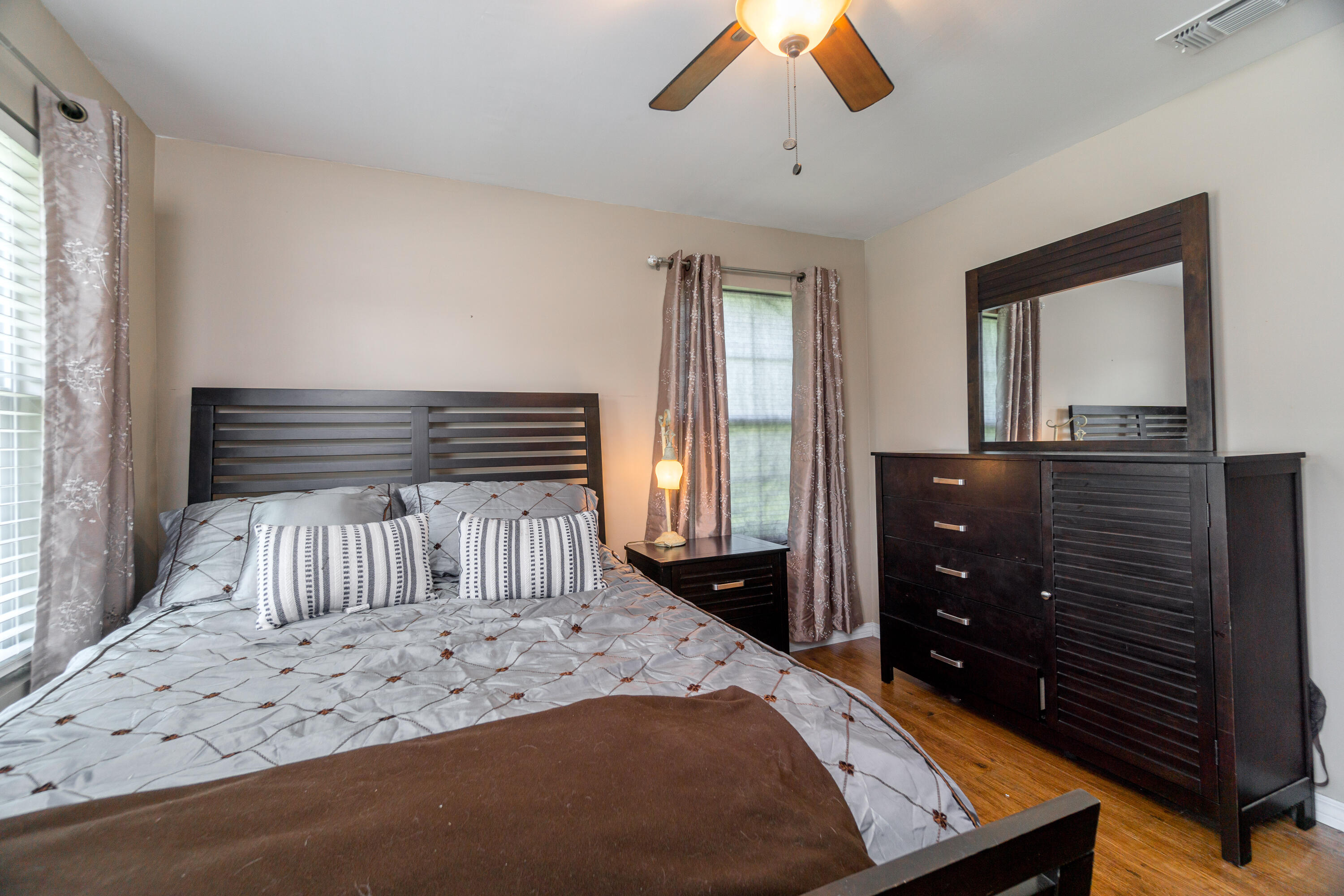 SANTA ROSA SHORES 2ND ADDN - Residential