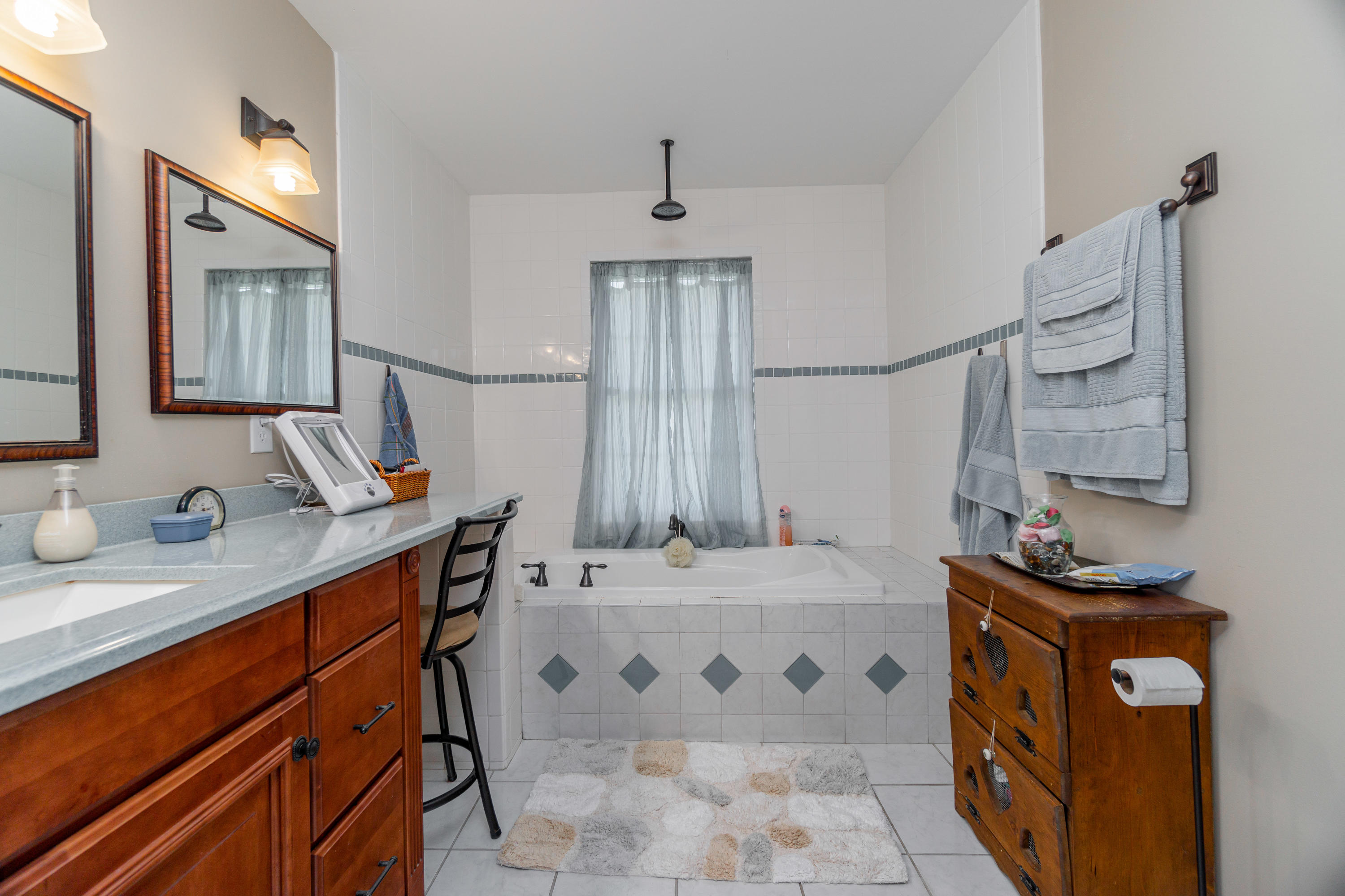 SANTA ROSA SHORES 2ND ADDN - Residential