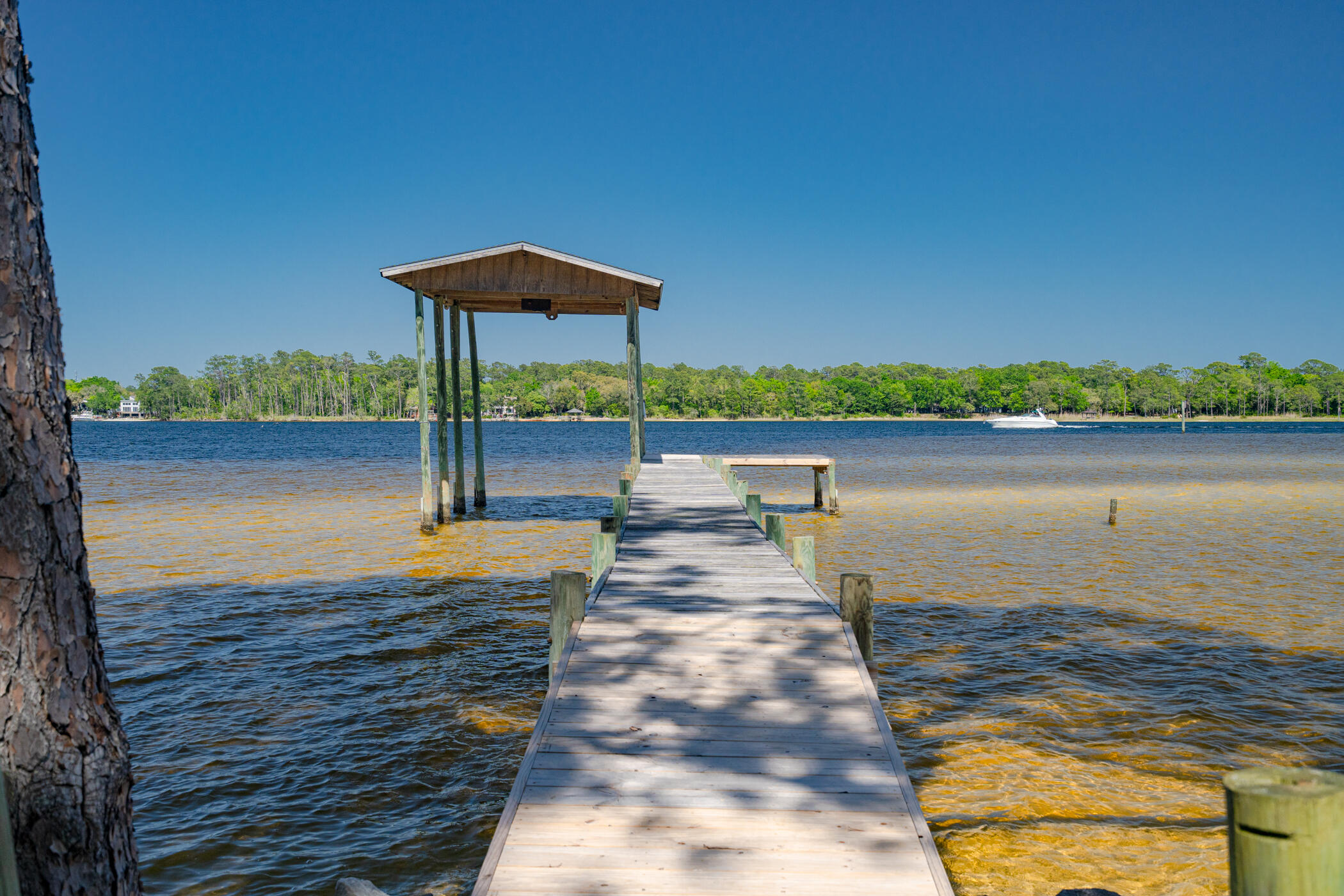 VALPARAISO SHORES - Residential