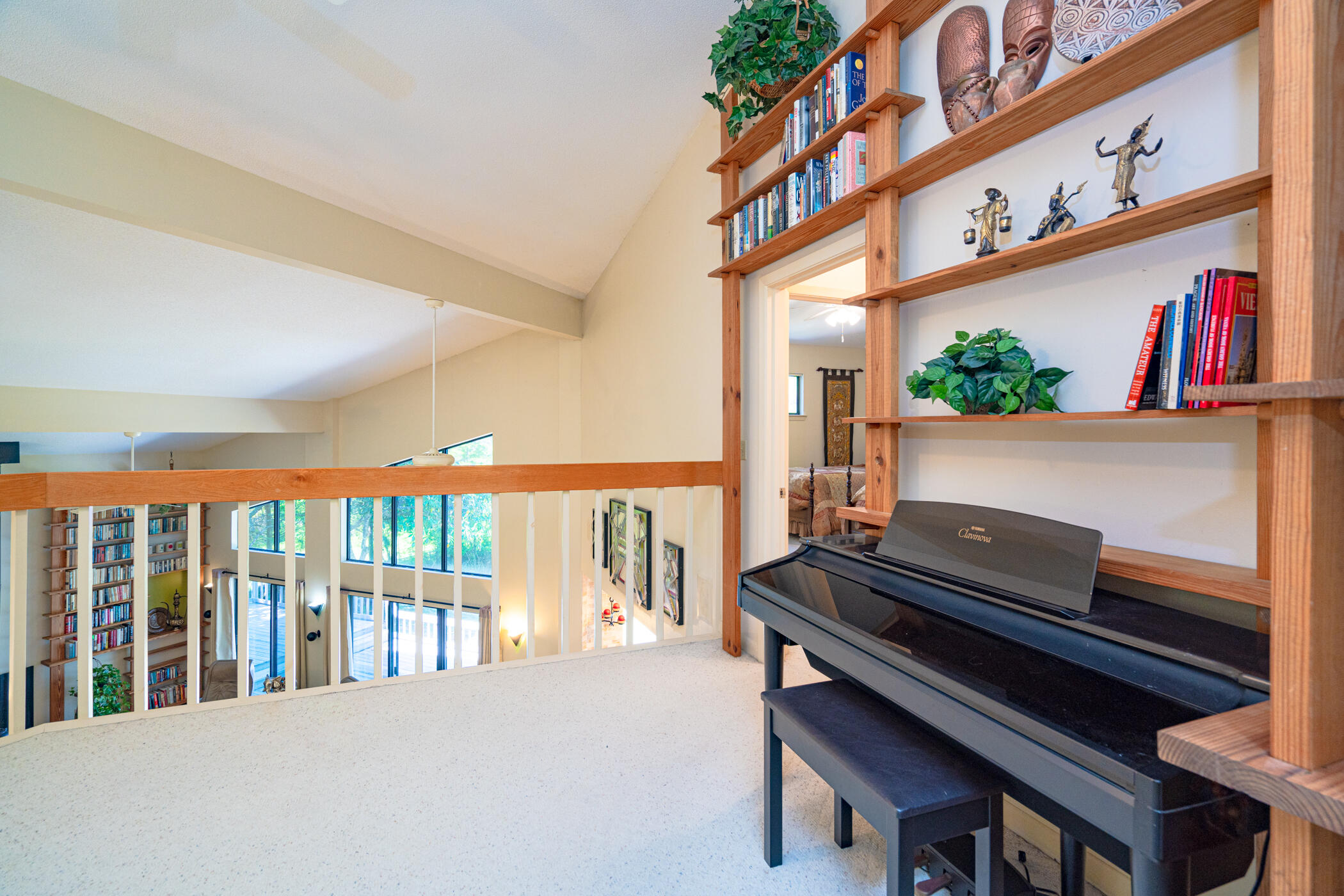 VALPARAISO SHORES - Residential