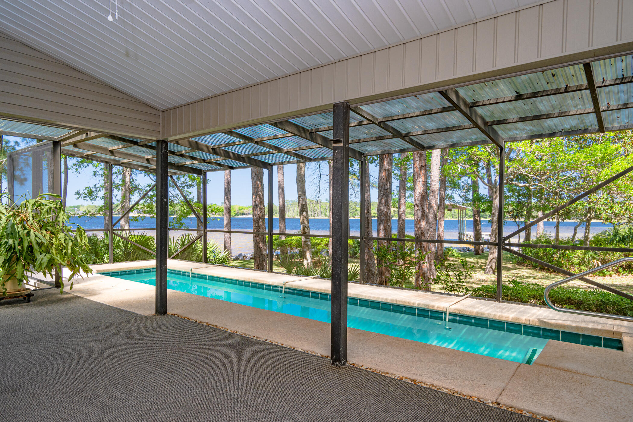 VALPARAISO SHORES - Residential