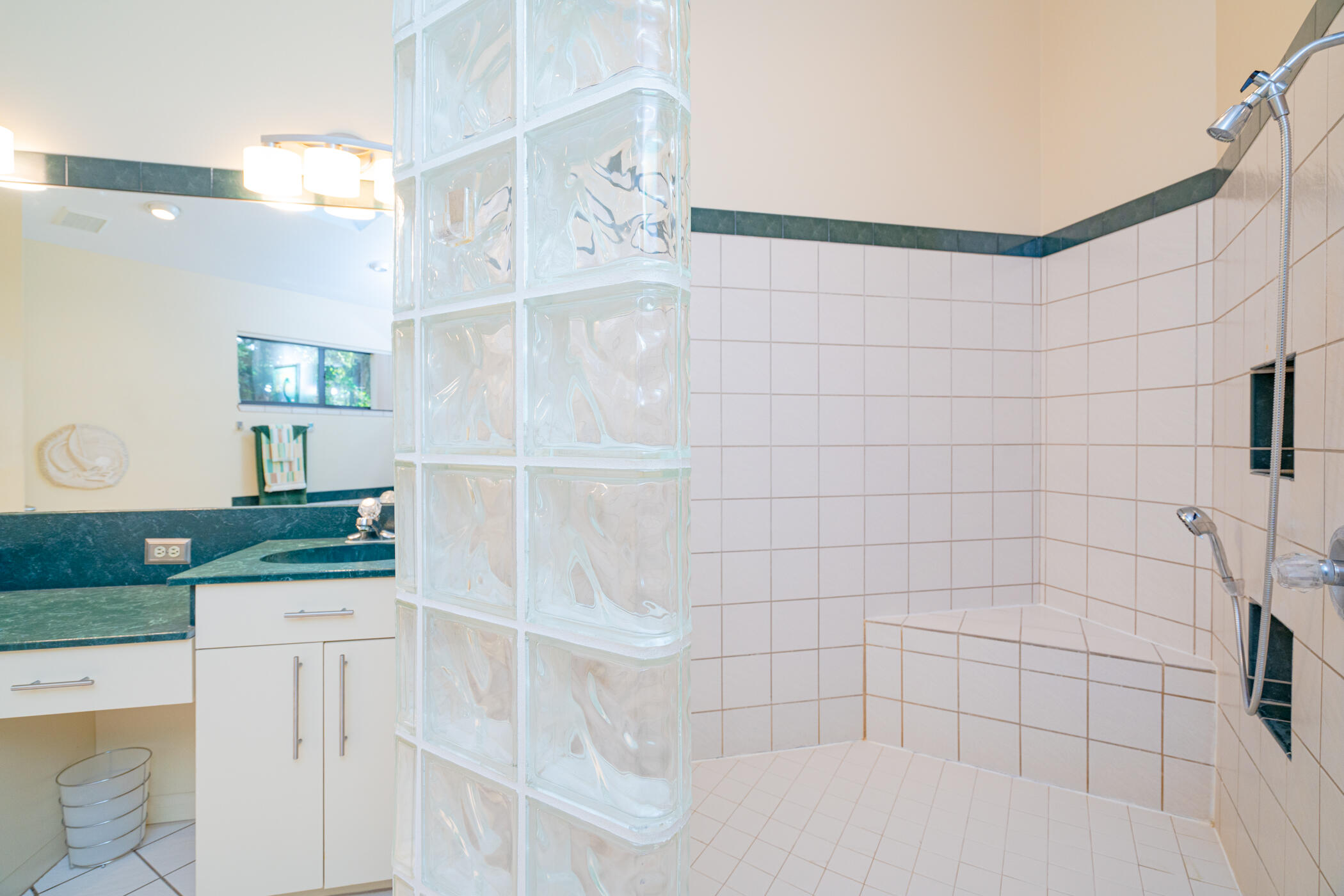 VALPARAISO SHORES - Residential