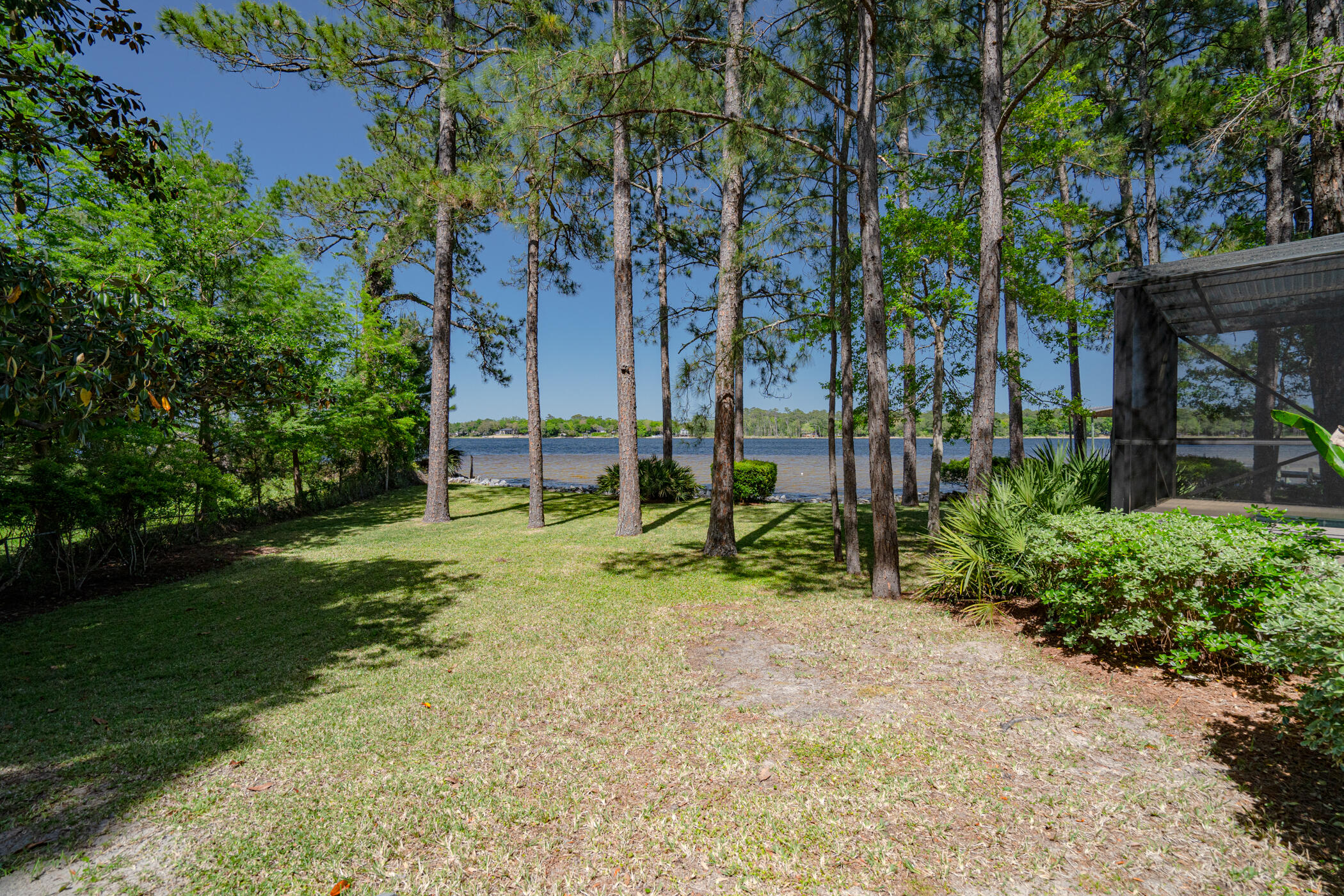 VALPARAISO SHORES - Residential