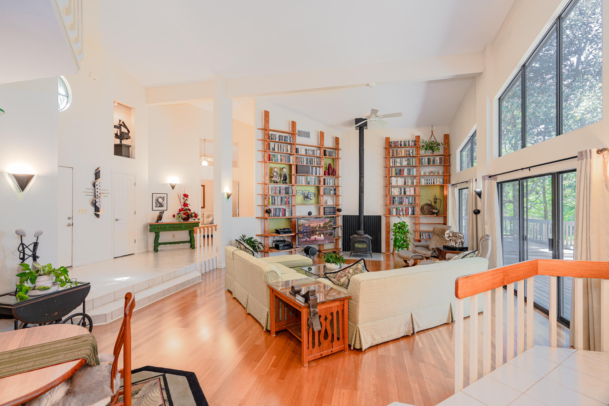 VALPARAISO SHORES - Residential