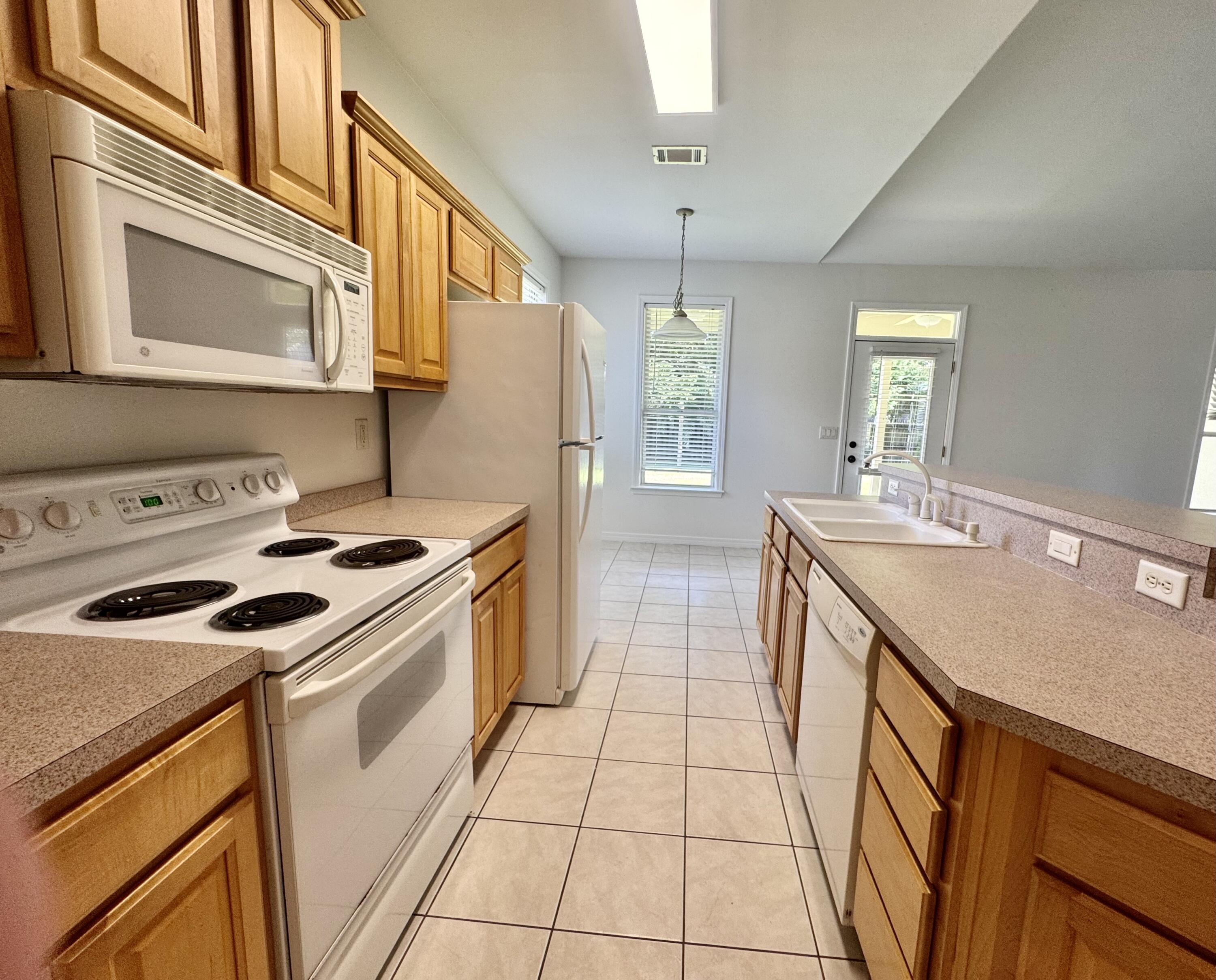Emerald Walk - Residential Lease