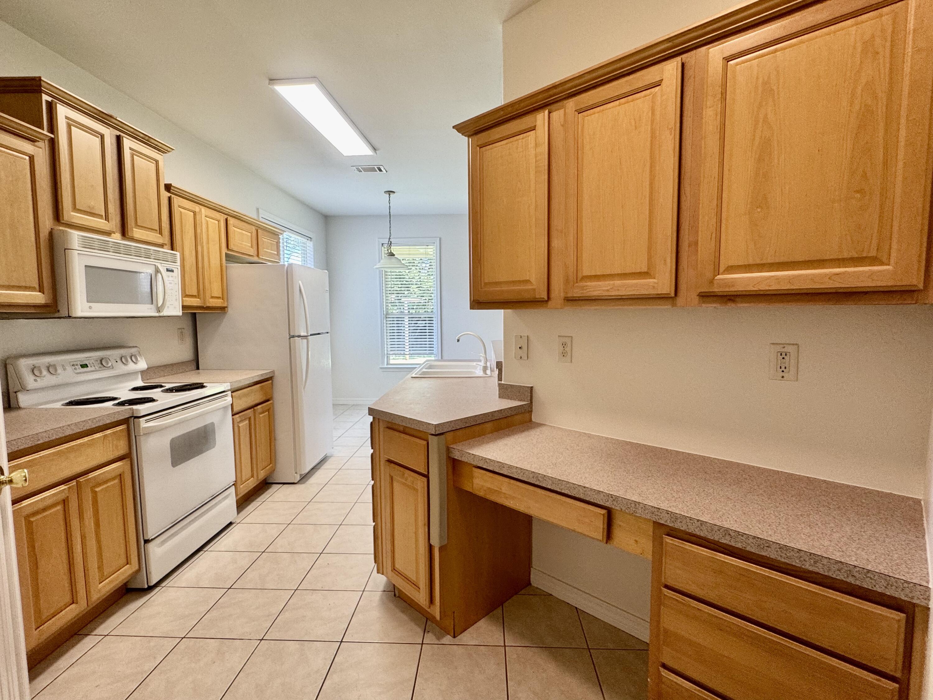 Emerald Walk - Residential Lease