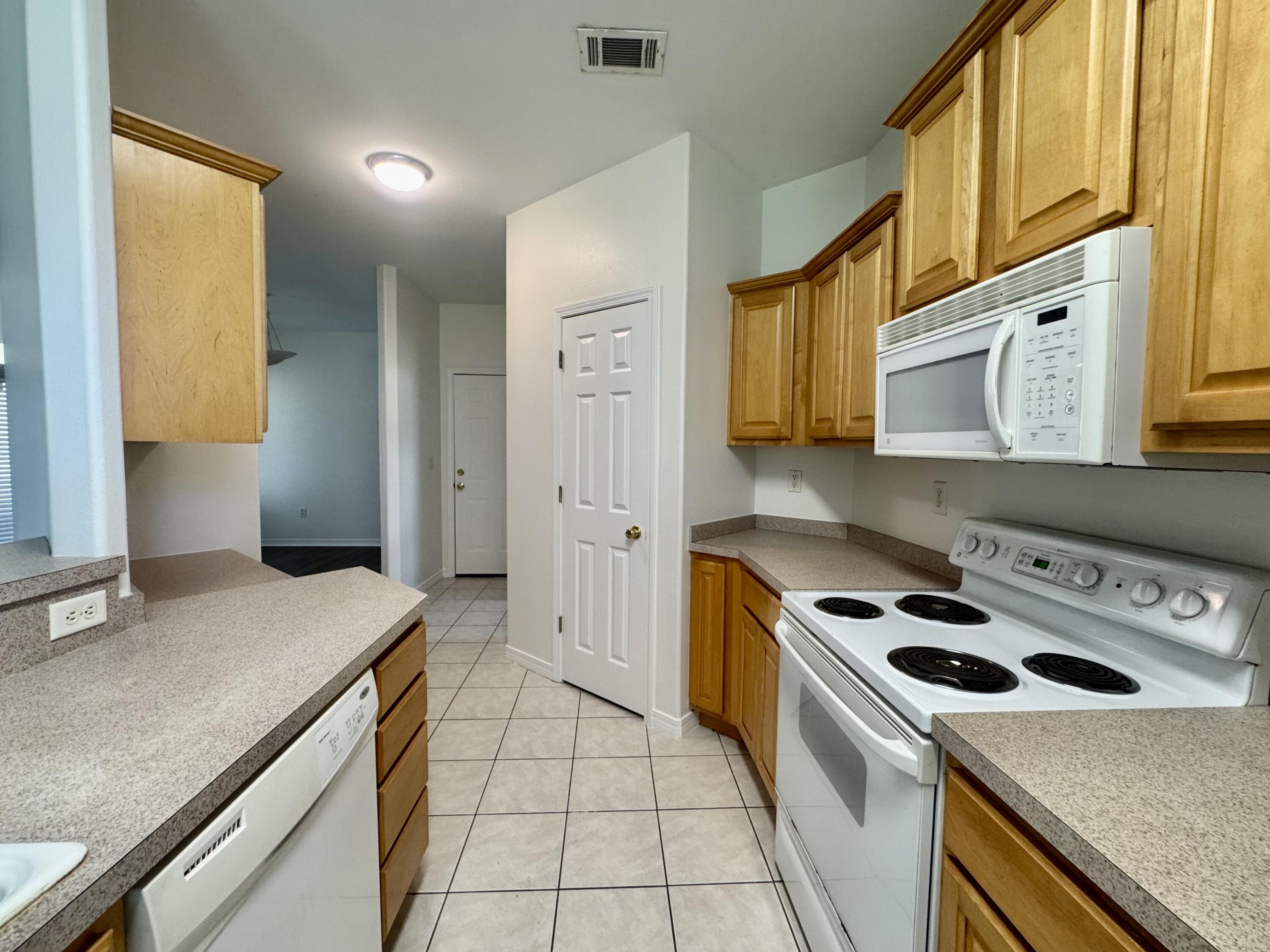 Emerald Walk - Residential Lease