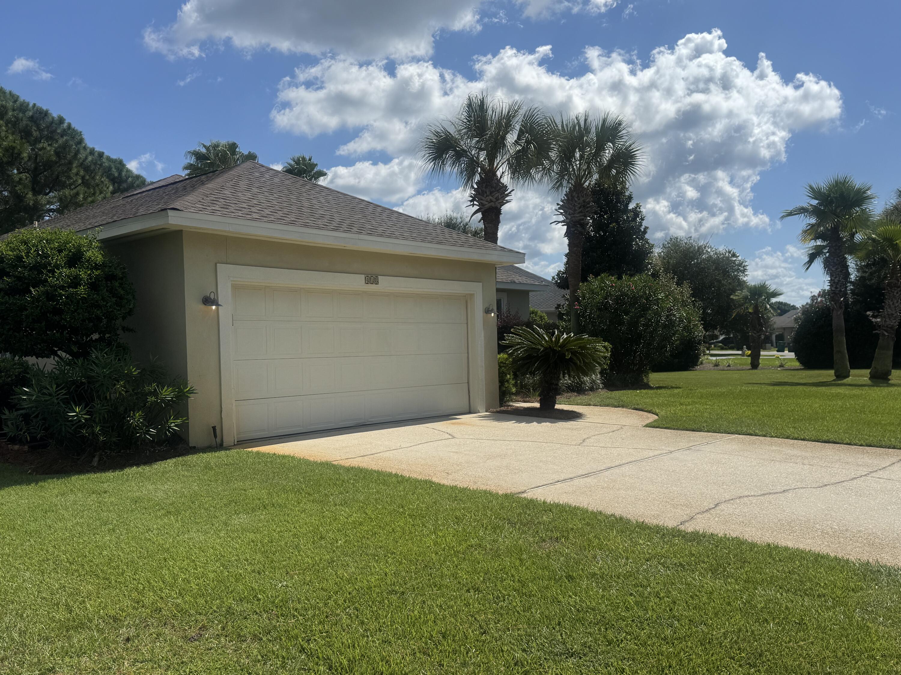 Emerald Walk - Residential Lease