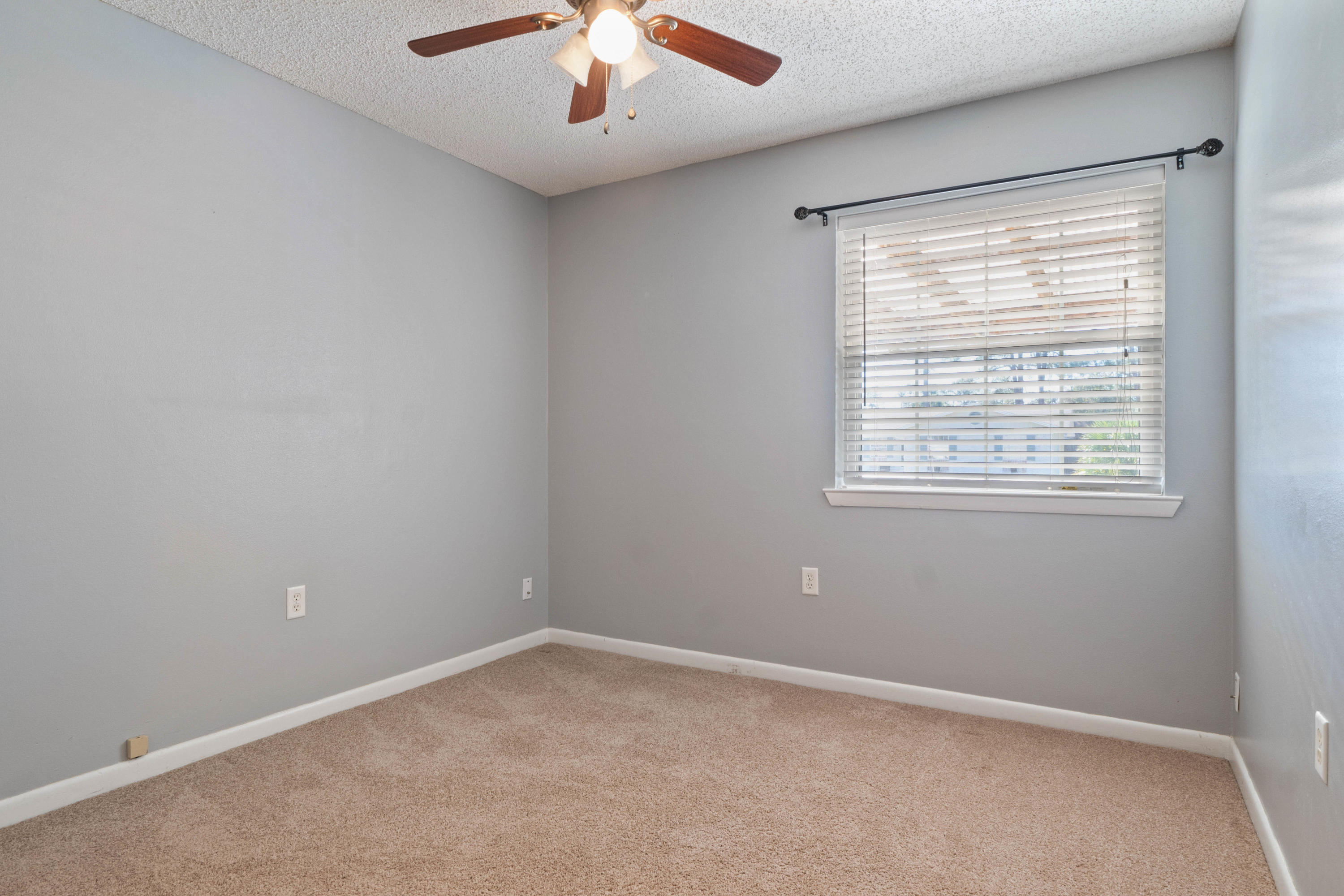 PALM ESTATES UNIT 2 - Residential