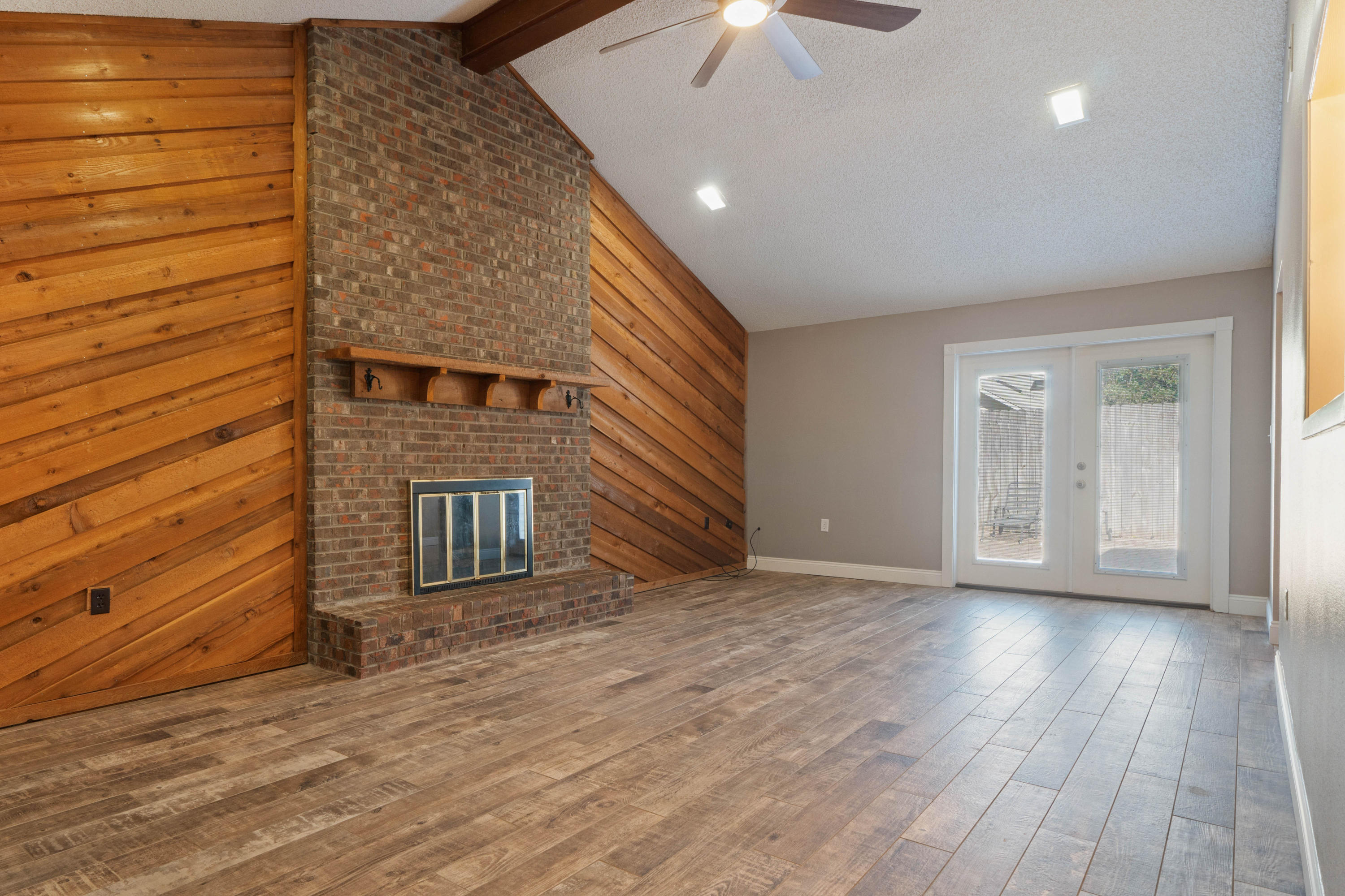 PALM ESTATES UNIT 2 - Residential