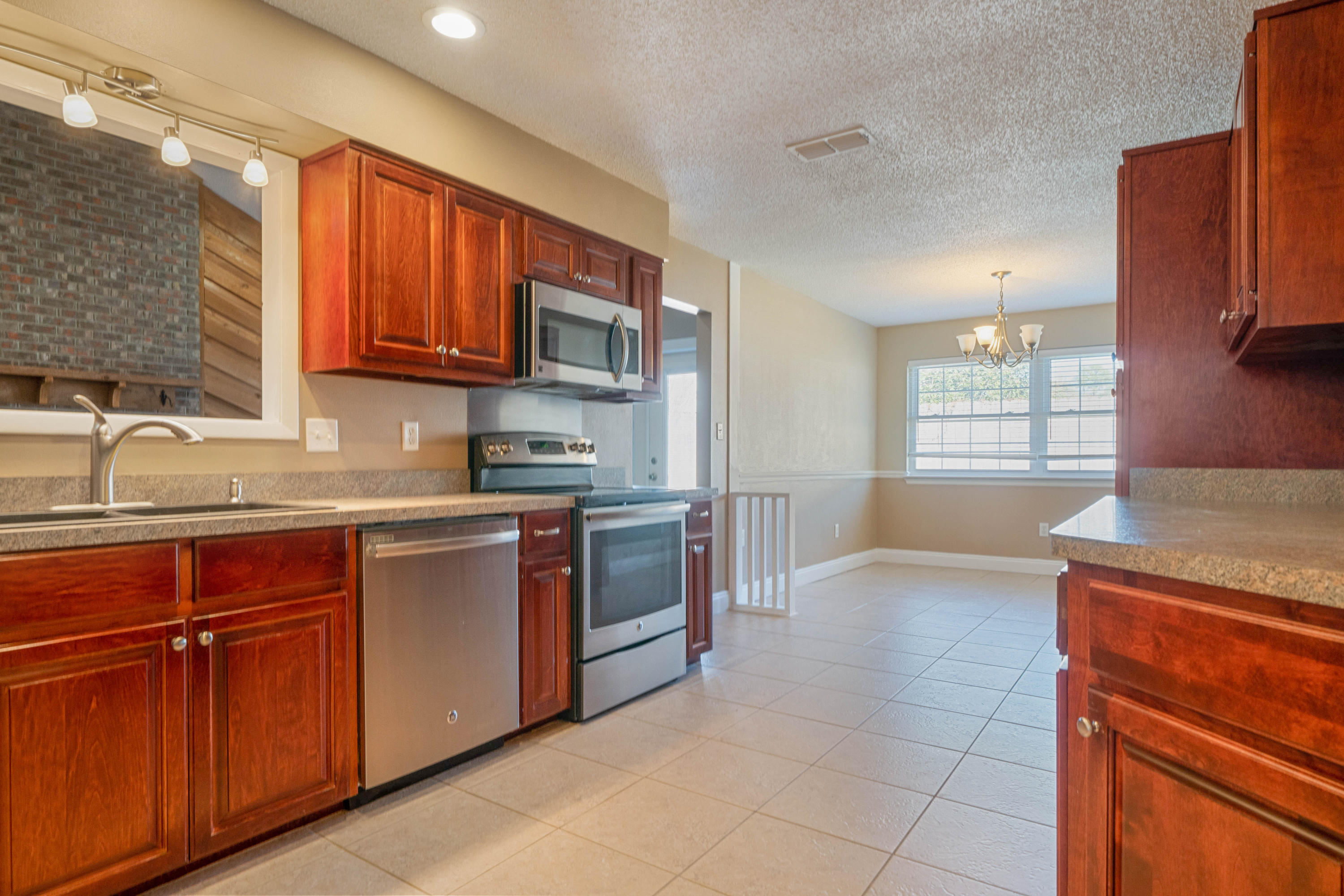 PALM ESTATES UNIT 2 - Residential